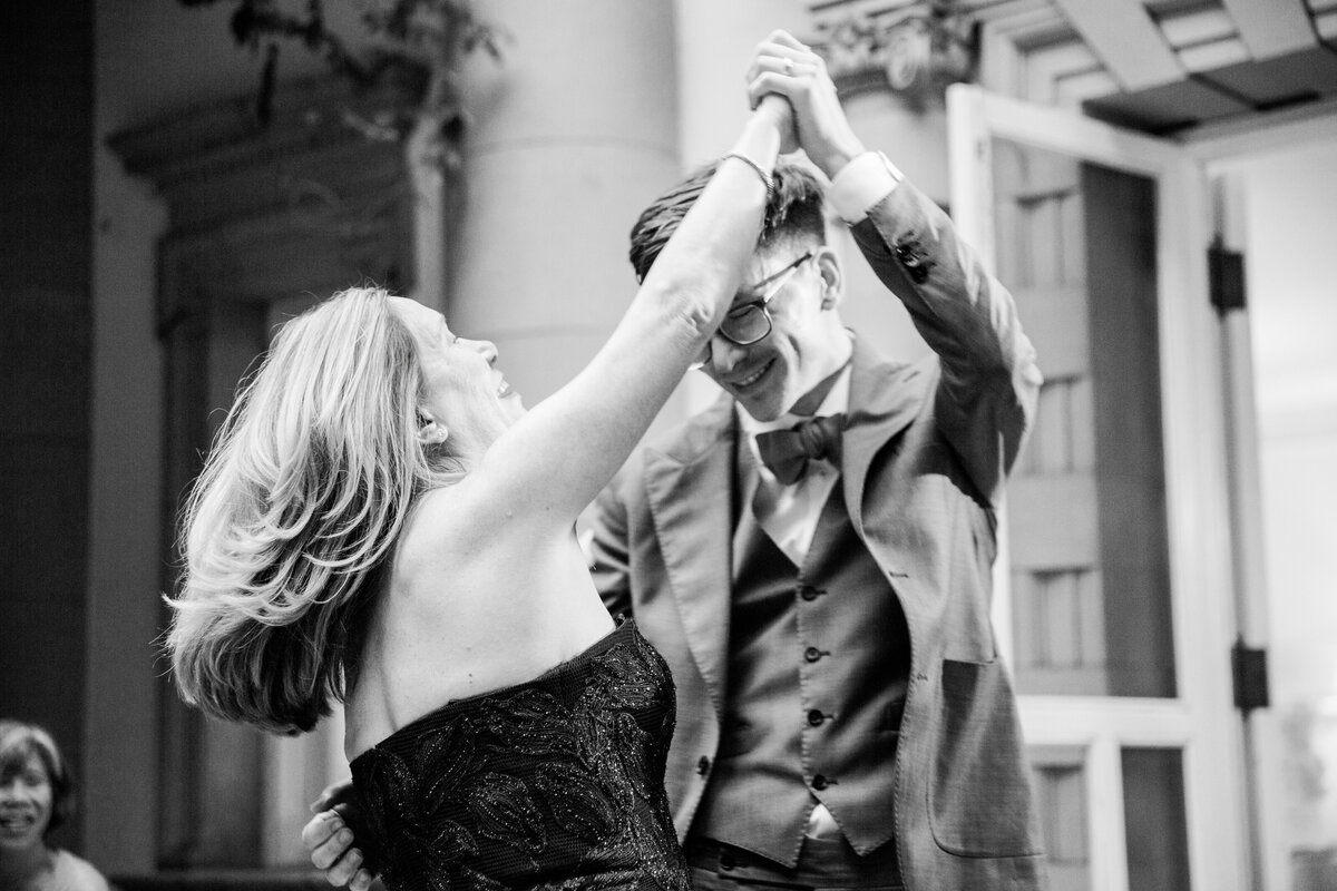 J+R_Liriodendron Mansion_Luxury_Wedding_Photo_Skyler Jordan Photography-112
