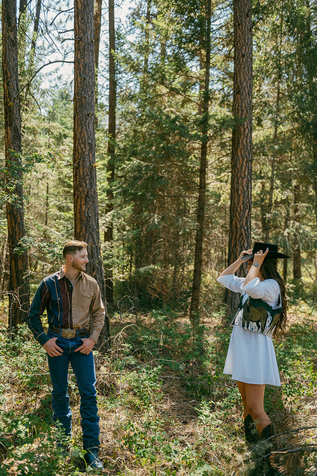 presley-gray-photo-haybale-forest-montana-elopement-8058