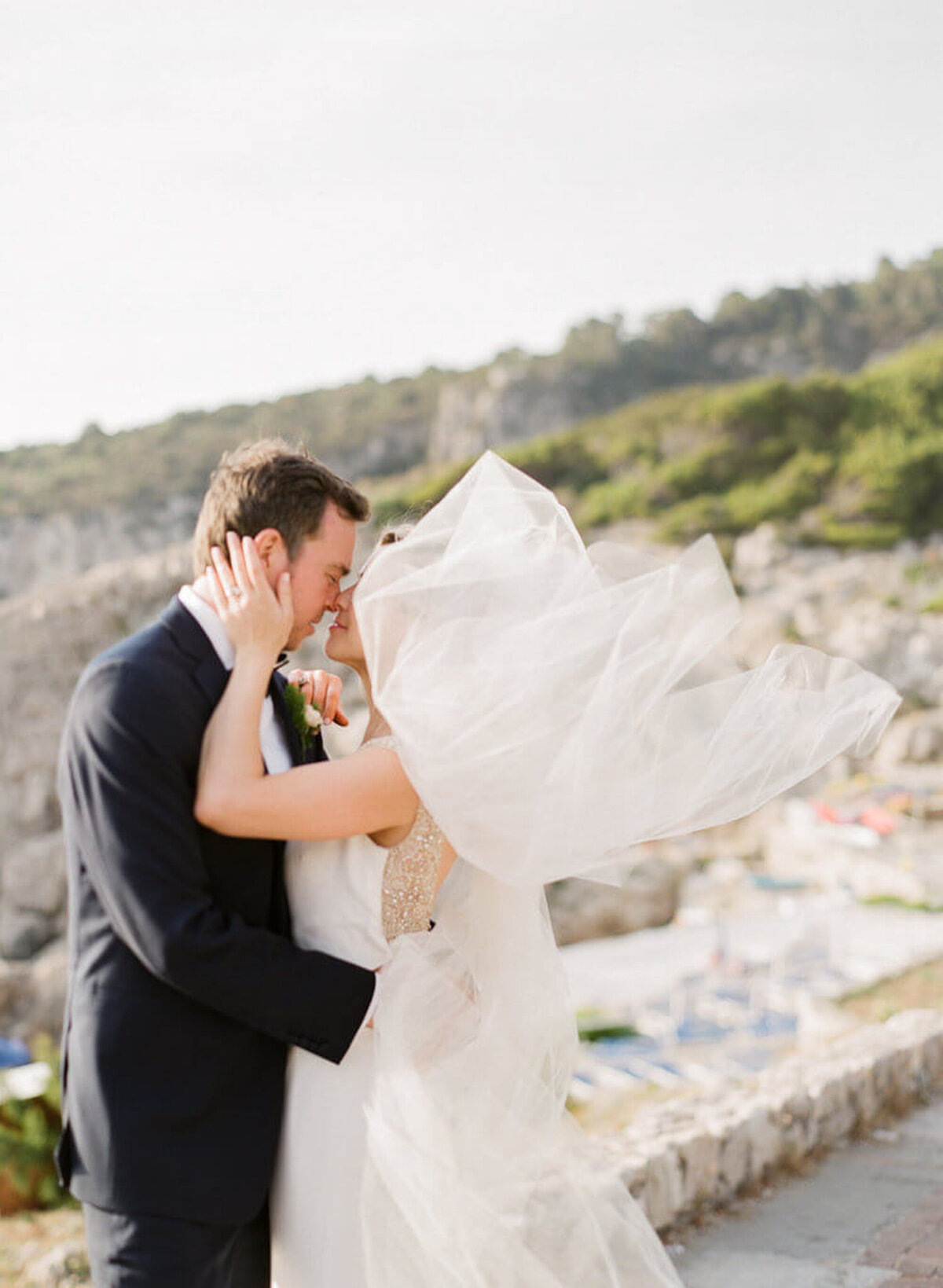 Real-Genuine-Wedding-Moments-Lance-Nicoll-4