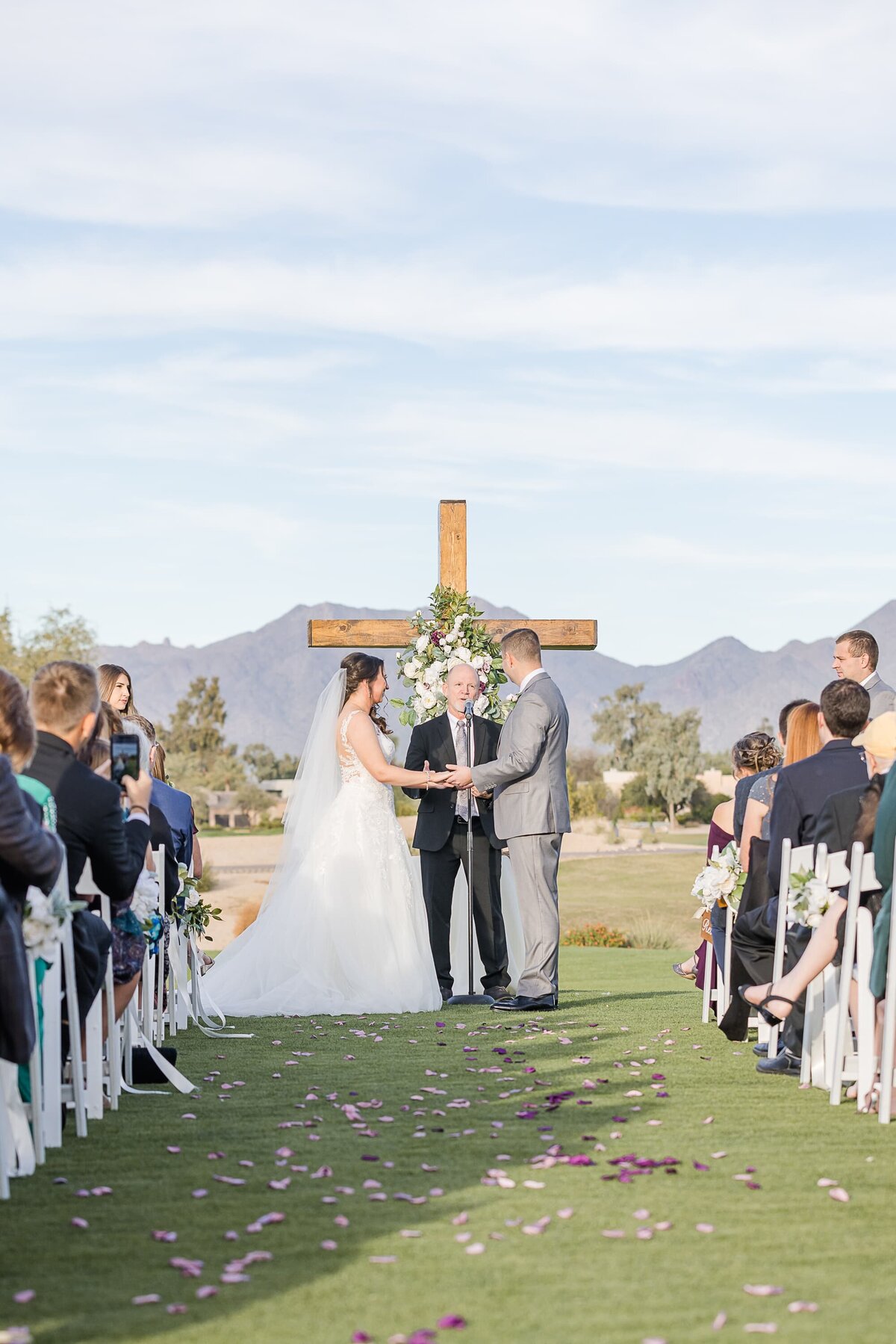 Scottsdale-Wedding-Photographer-Gainey-Ranch-Bride-Groom-Ceremony-1367