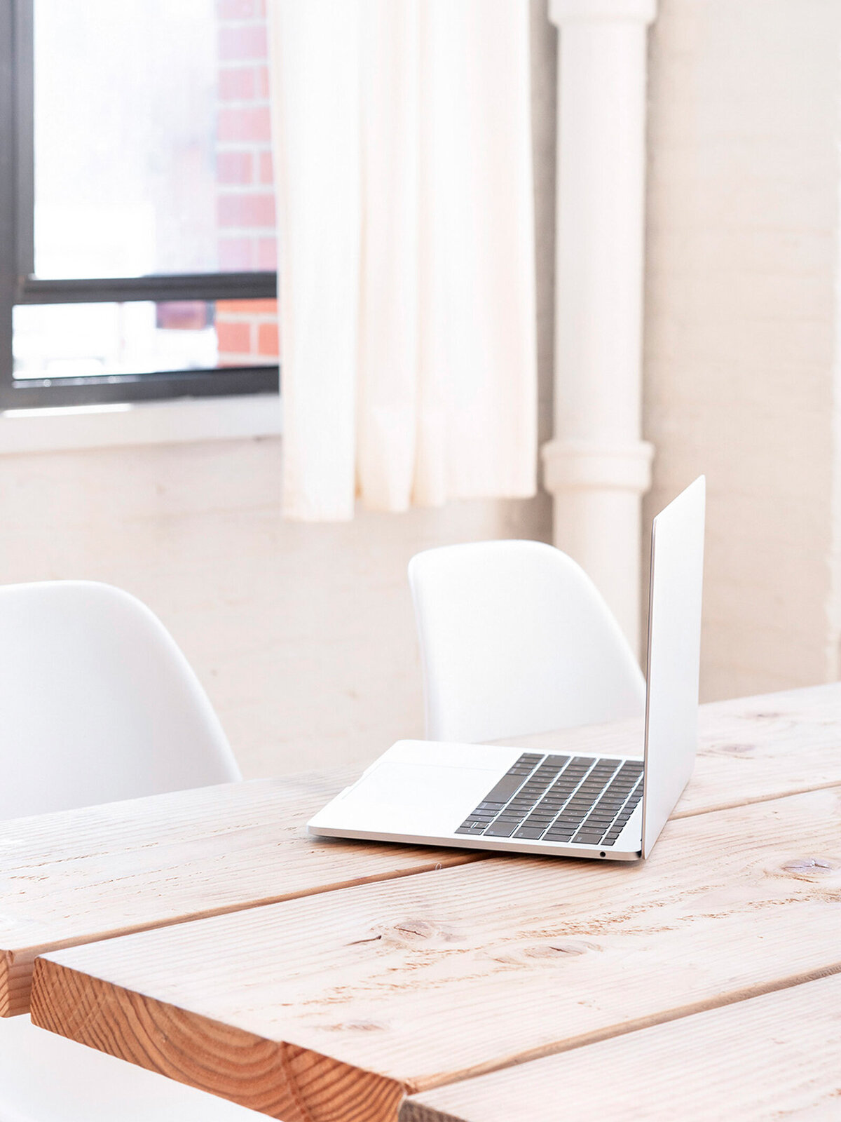 headerphoto_laptop