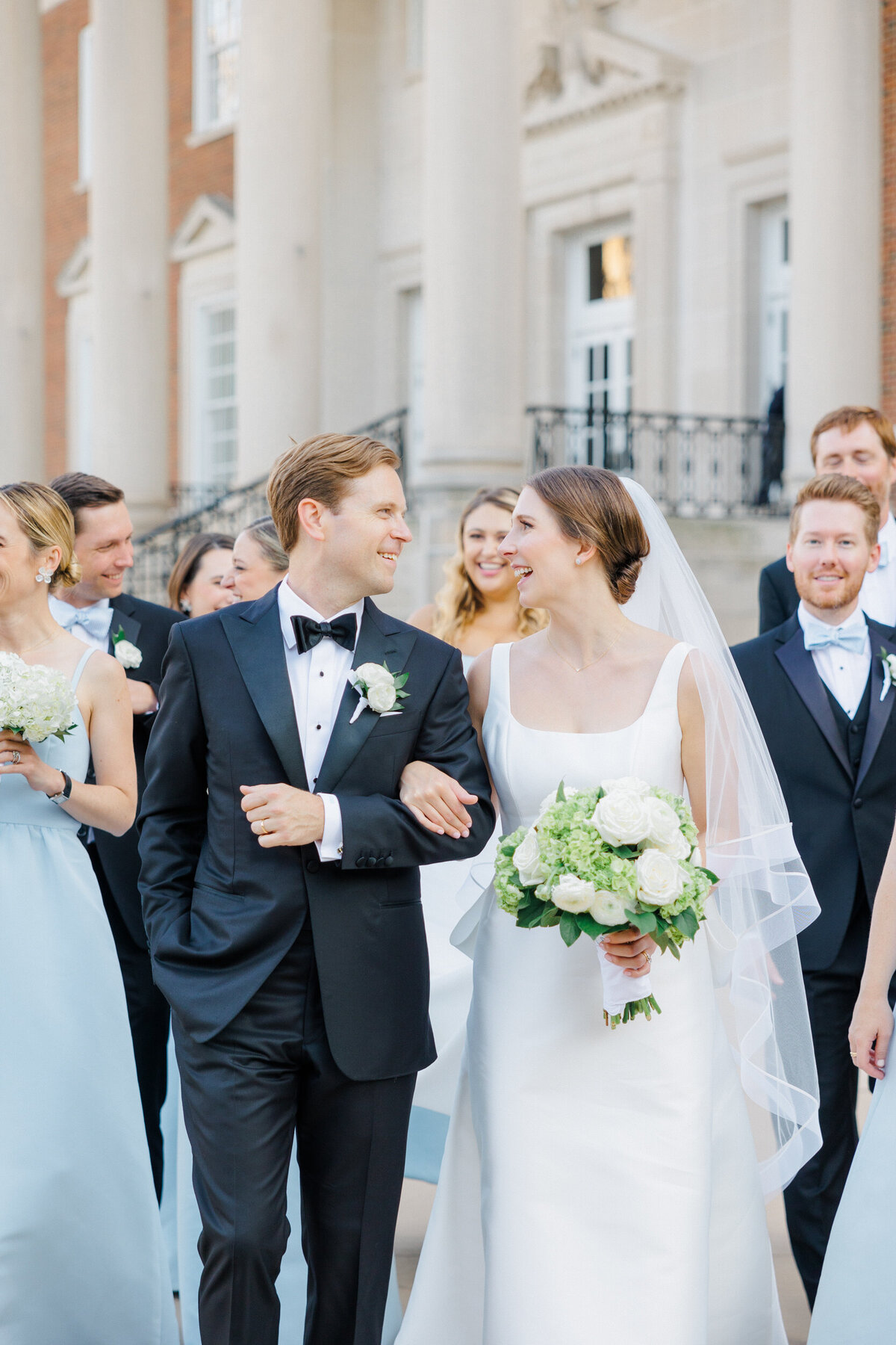 Lexi Benjamin Photography_Reynolds Chicago History Museum Wedding_07.06.24-102