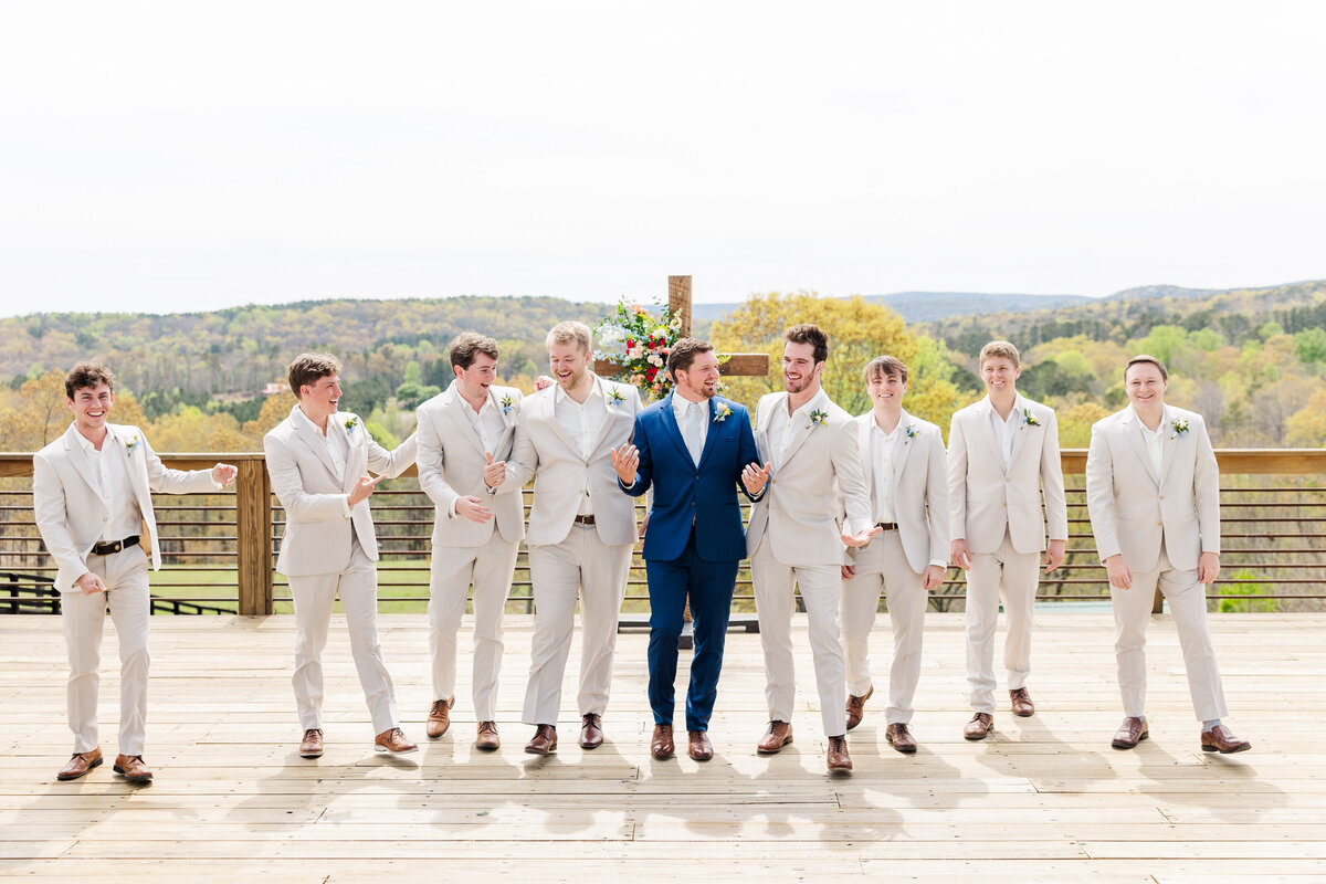 groomsmen-photos-at-lewallen-farms-ga-2