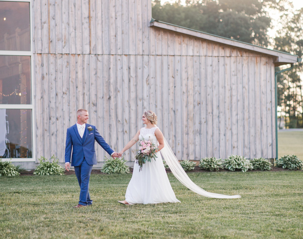 Elizabeth Hill Photography Blush and Navy North Carolina Wedding-16
