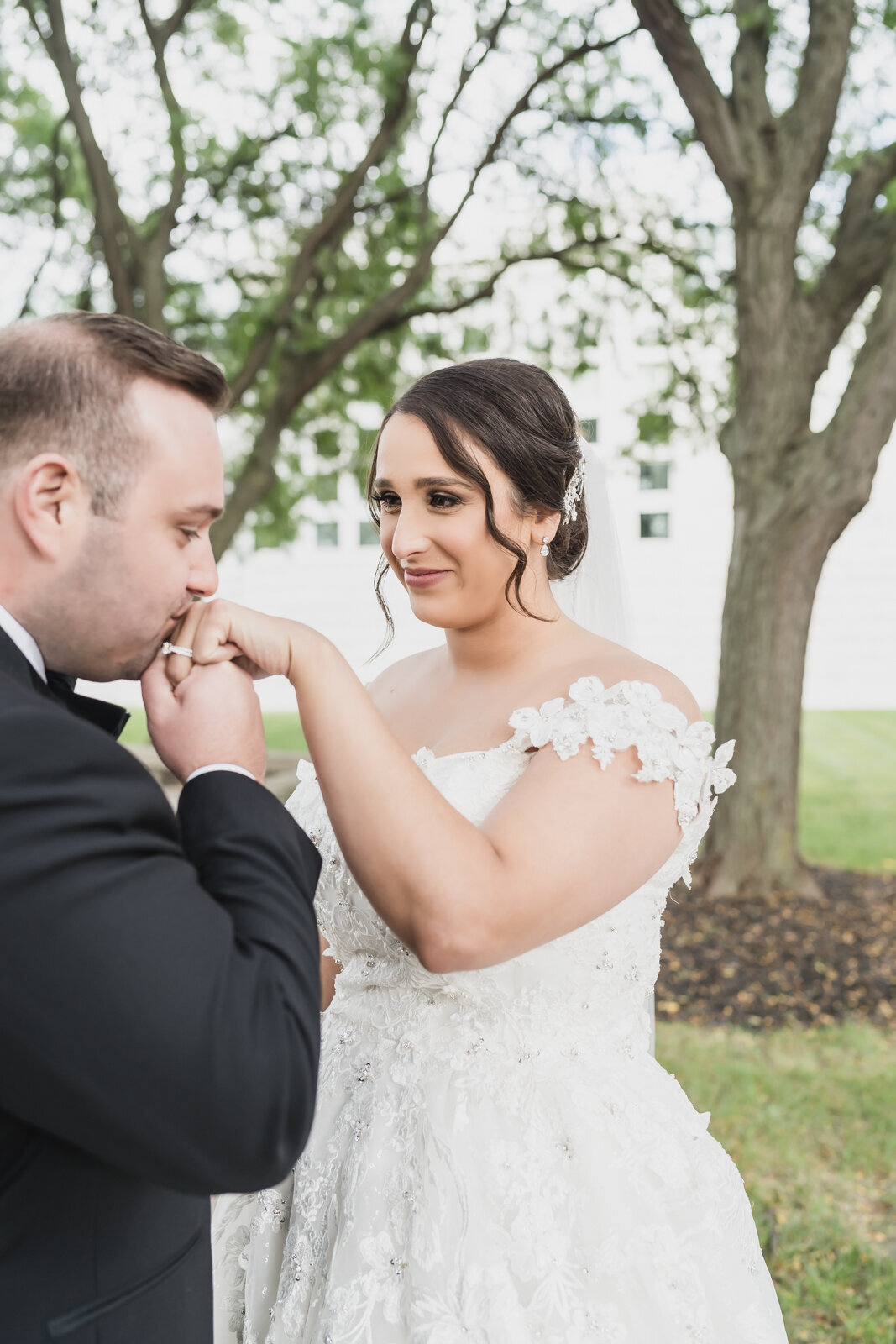 Classic Detroit Wedding at Saint Peter and Paul Church with Elegant Andiamo Reception30