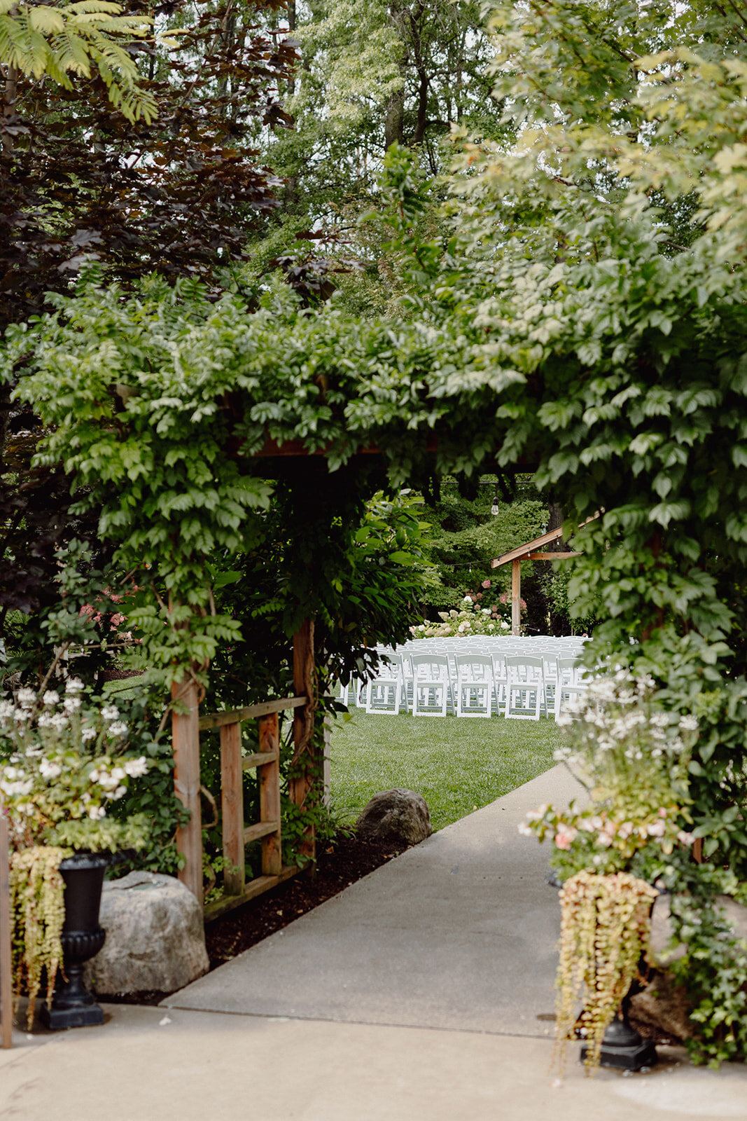 Emily and Dan - St. Catharines Wedding - Photos by Split Rail Studios0202