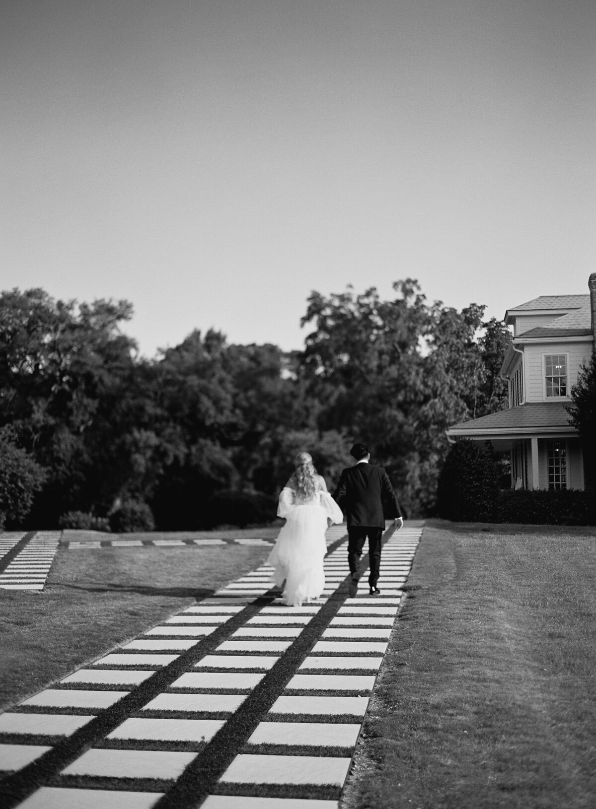 Gardenia and Ferdynand wedding at Walnut Hill courtyard photos