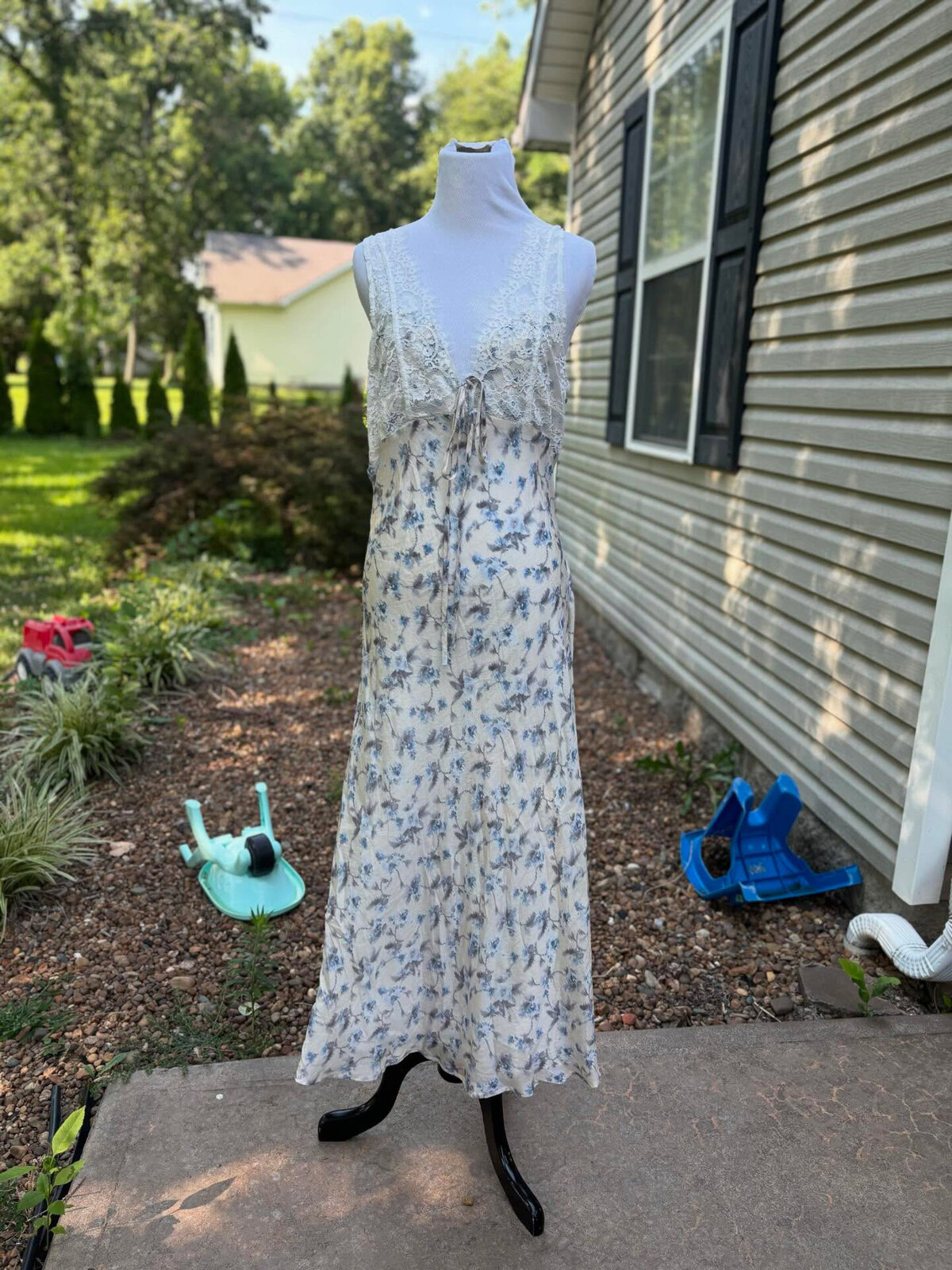Floral size large