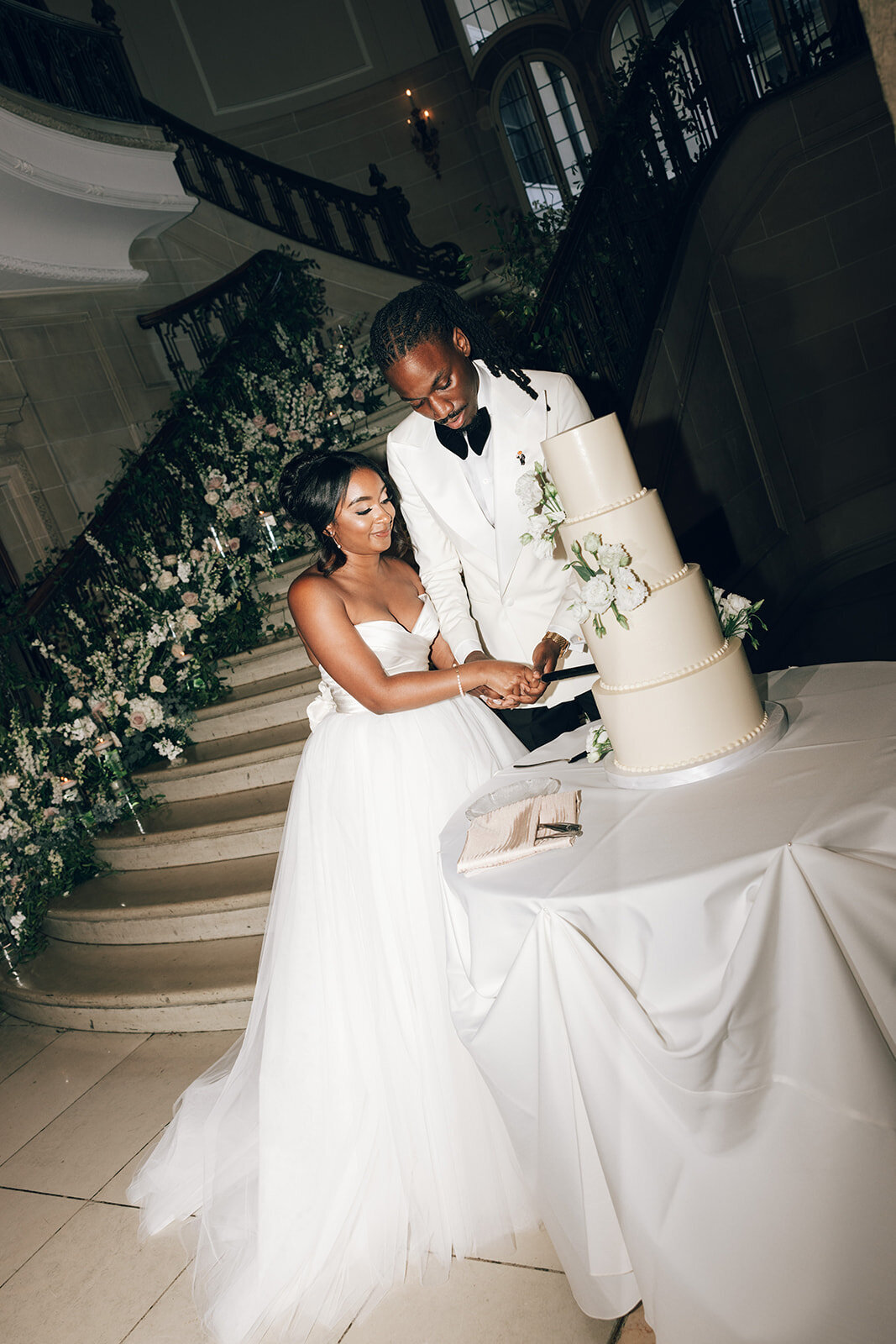 armour-house-chicago-editorial-luxury-wedding-film-374