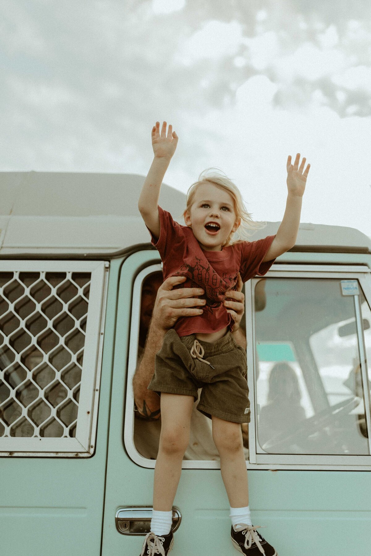 emmawandphotography_bundneena_kurnell_motherhood_sutherlandshirephotographer_cronullaphotographer_motherhood_sydneymotherhoodphotographer_royalnationalpark_familyphotographer_sutherlandshirefamilyphotographer_cronullafamilyphotographer_beachshoot_beachfamilysession_vanlife_urbanfamilyphotographer