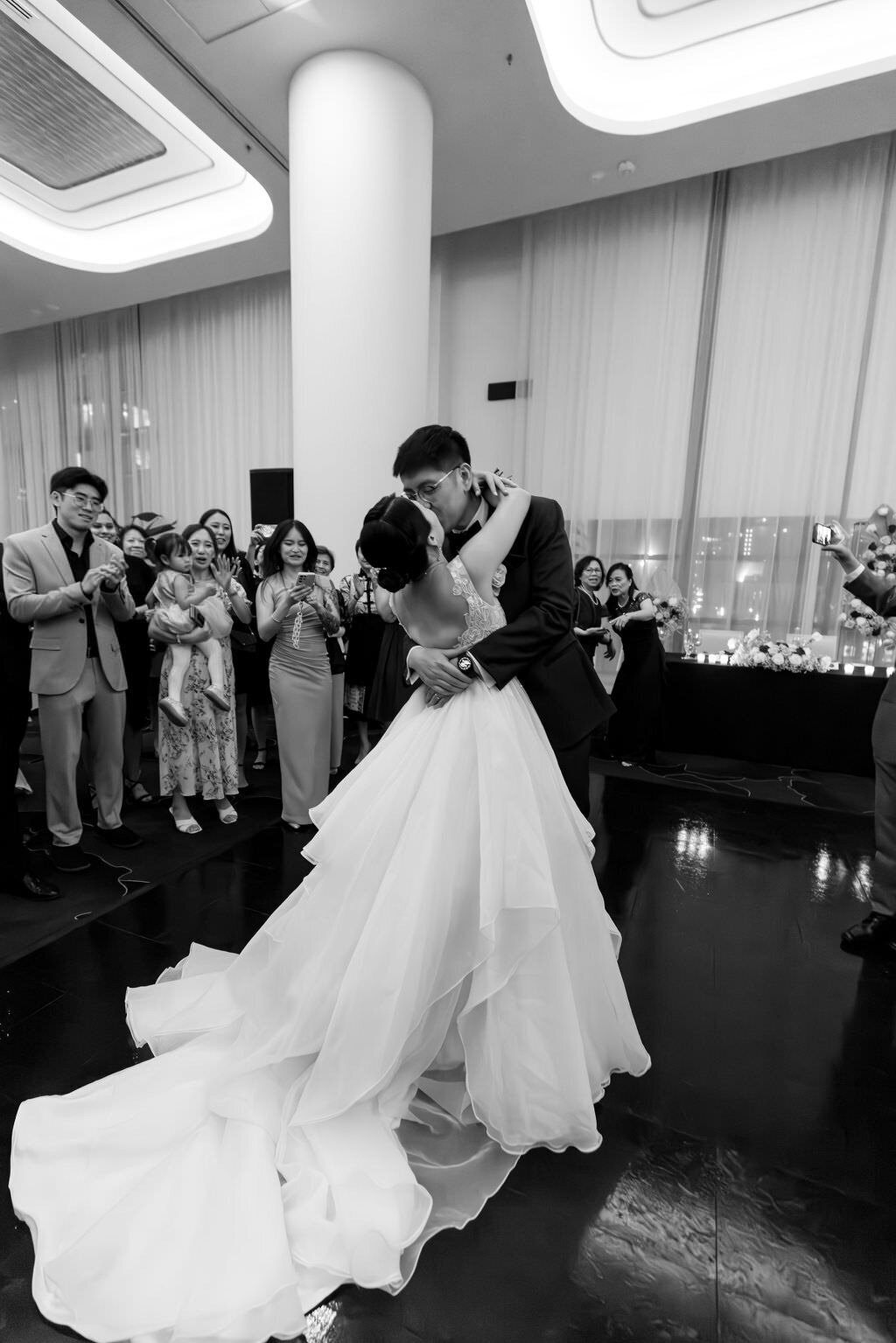 Honeyrose Hotel Montreal Wedding | montreal editorial wedding photographer | luxury moment photography-3
