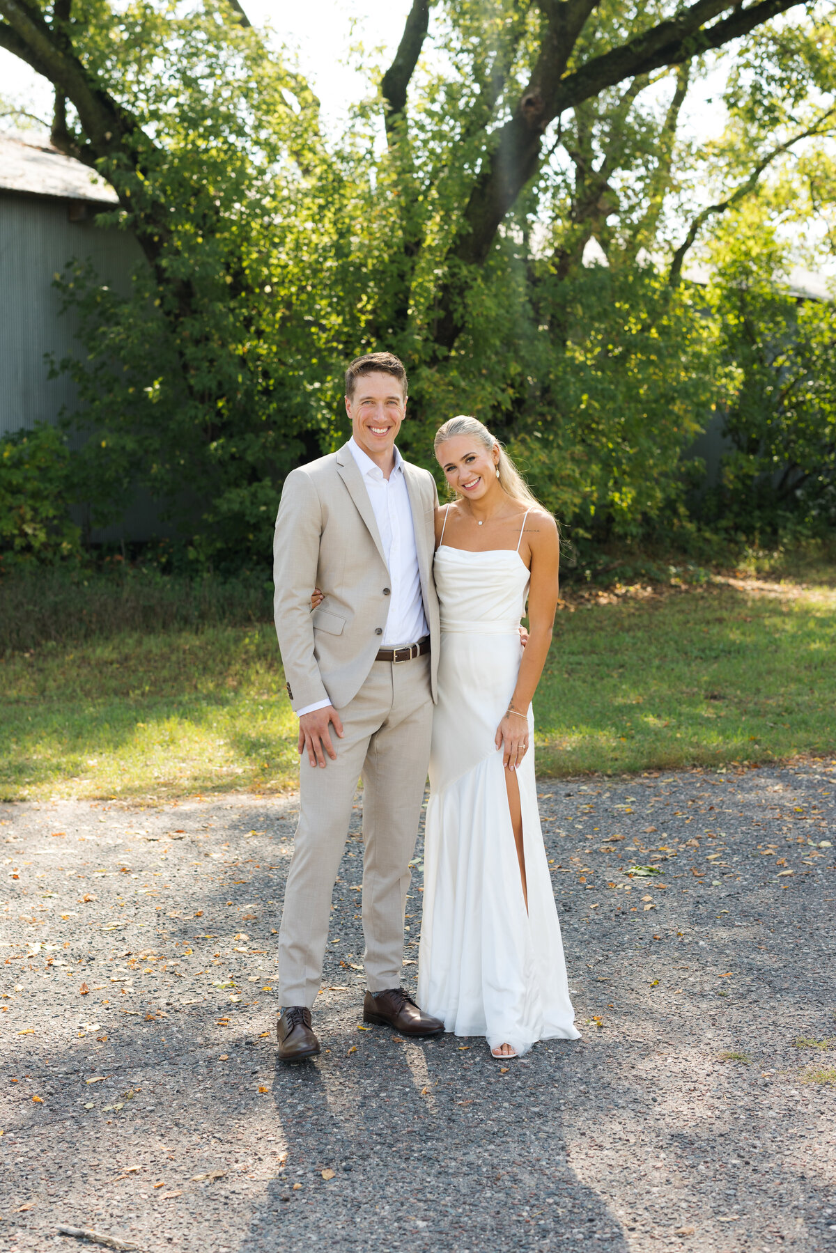 Backyard-Wedding-Rogers-MN-B&S-Will-DeGraw-Clever-Disarray-15