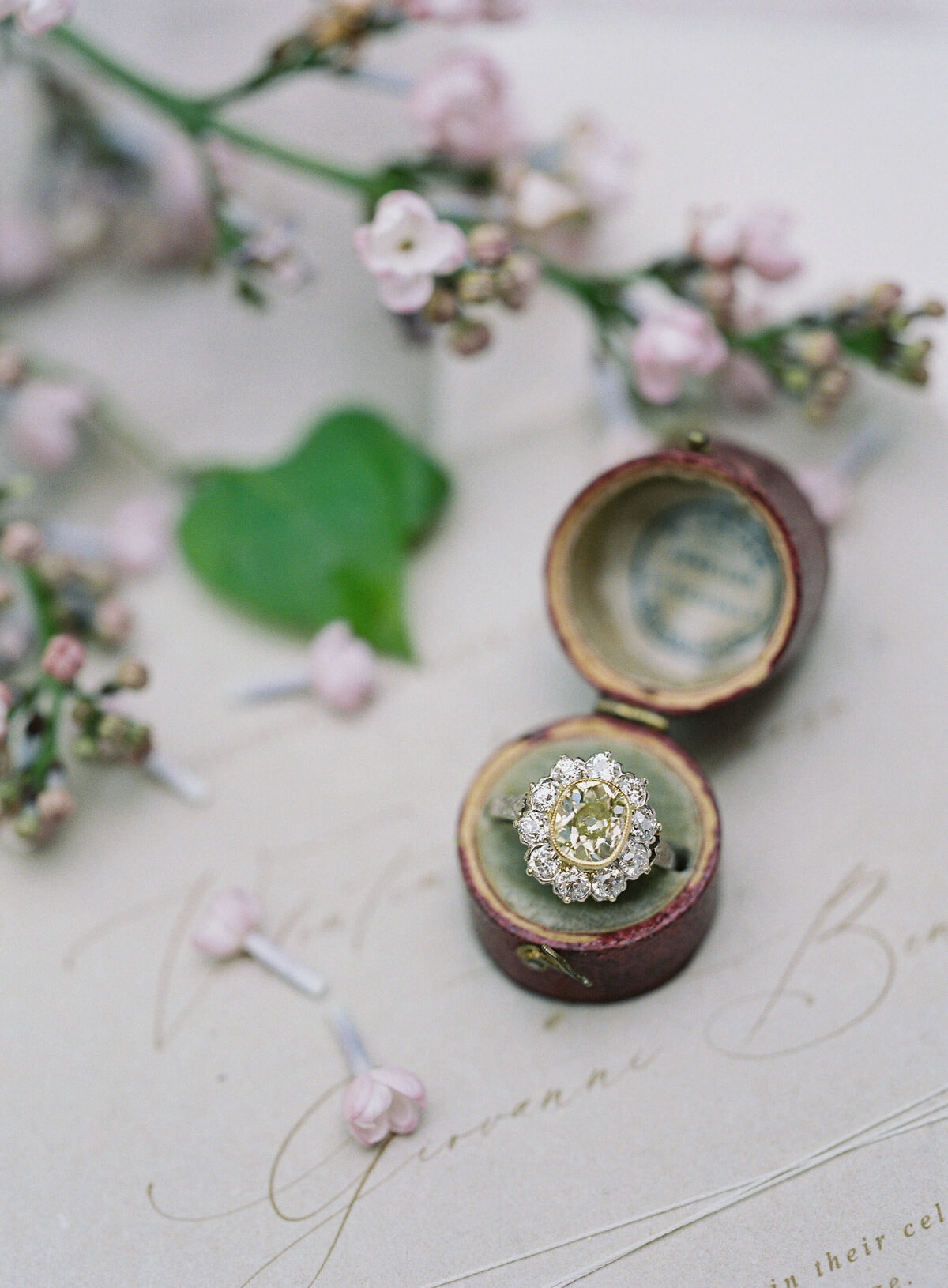 056-patinaed-tuscany-wedding-volterra-italy-0008
