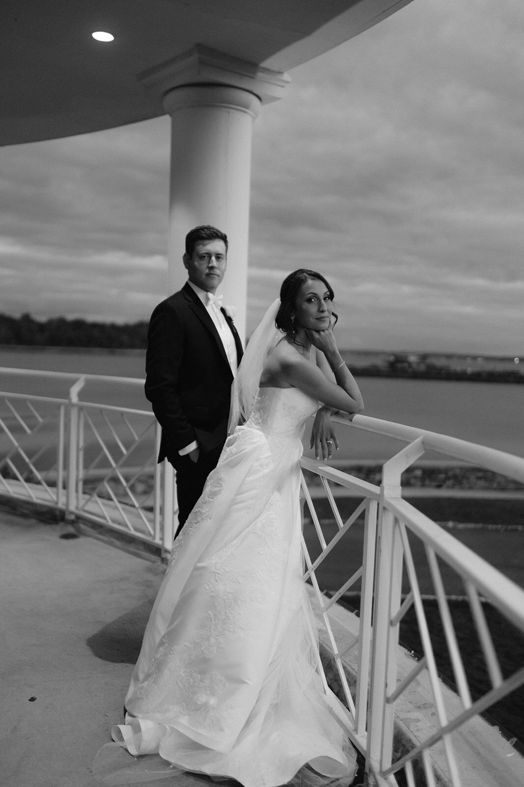 glen-island-harbor-club-wedding-nyc-photographer-sava-weddings-826_websize