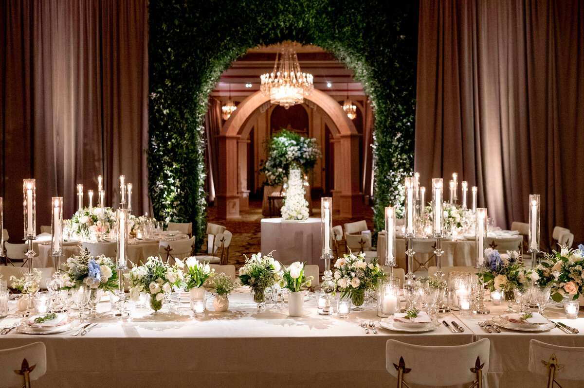 chicago-luxury-winter-wedding-at-old-st-pats-21