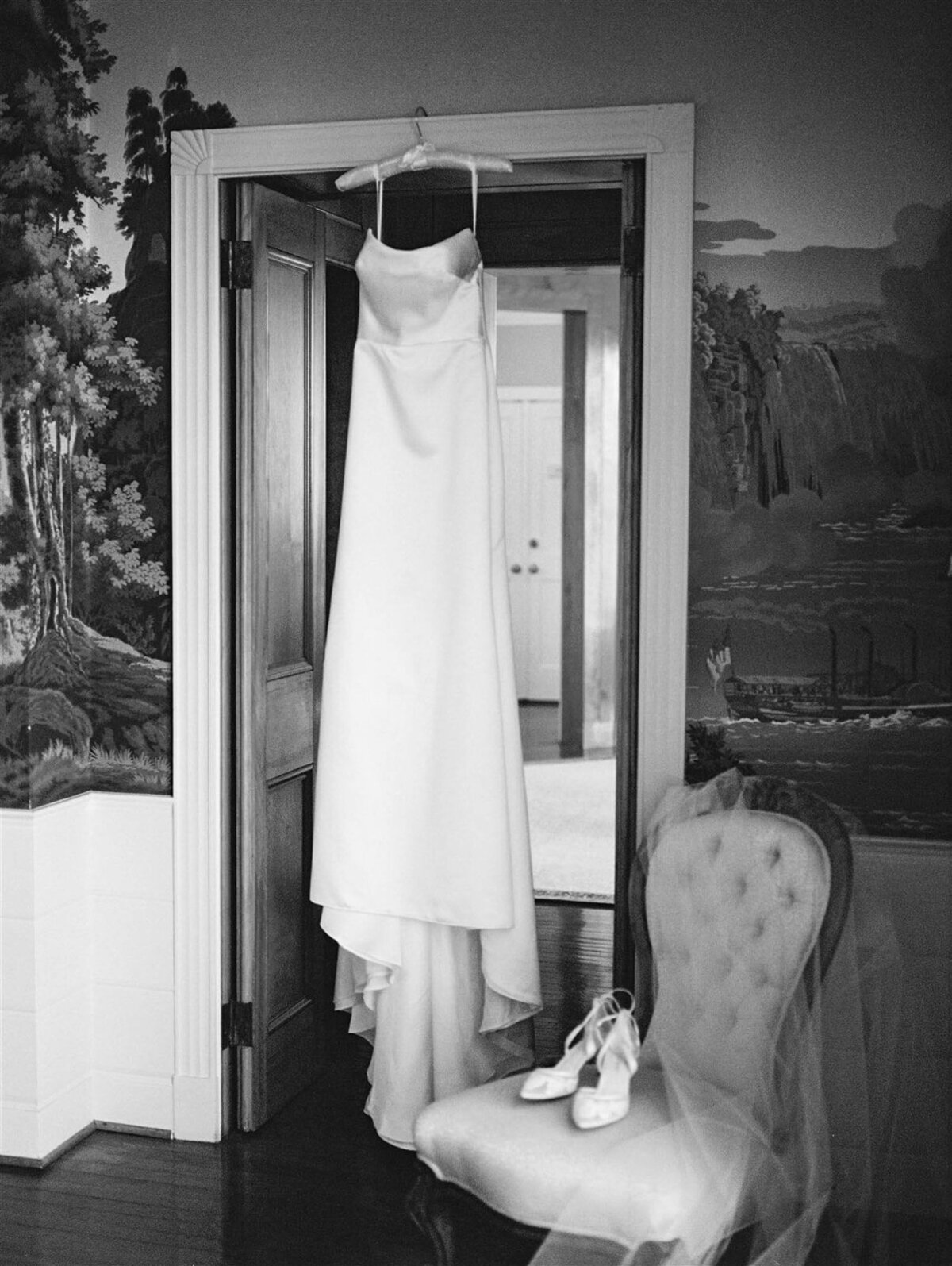 A black and white image of bridal details at Goodstone inn
