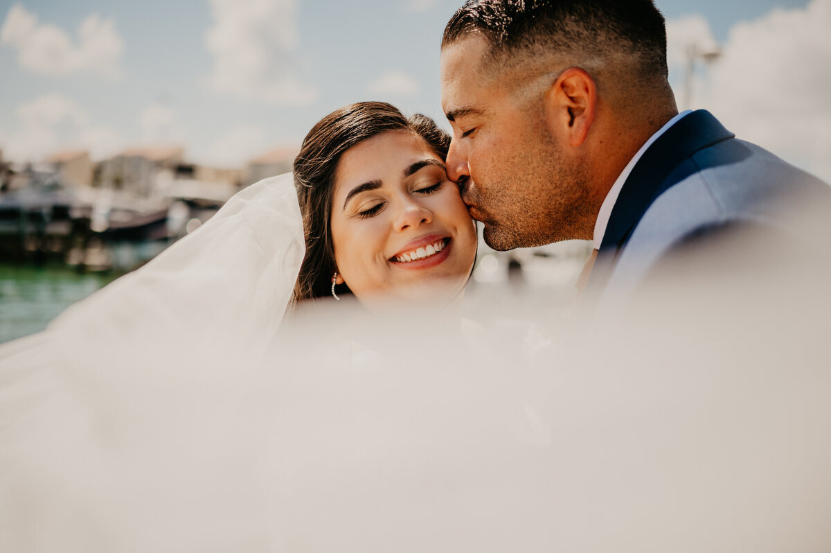 mariah-lacy-photo-isla-del-sol-florida-elope-wedding-planners-7