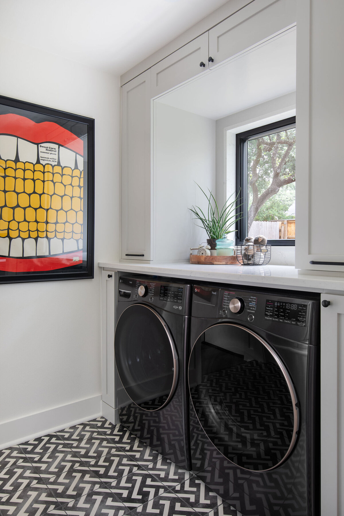 hello-home-modern-laundry-room-remodel-austin-tx-organized-storage-9