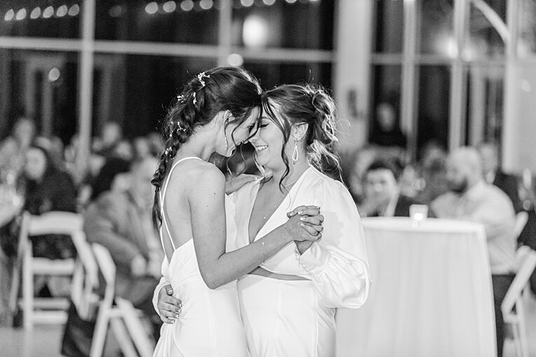 The-Ritz-Charles-indianapolis-carmel indiana-wedding-photographer_0024