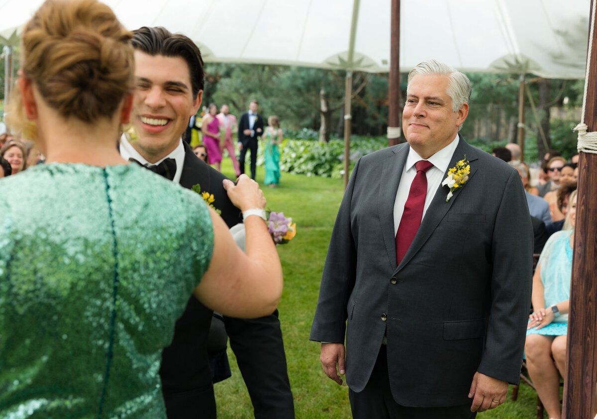 Lake-Minnetonka-wedding-Will-DeGraw-Clever-Disarray-43