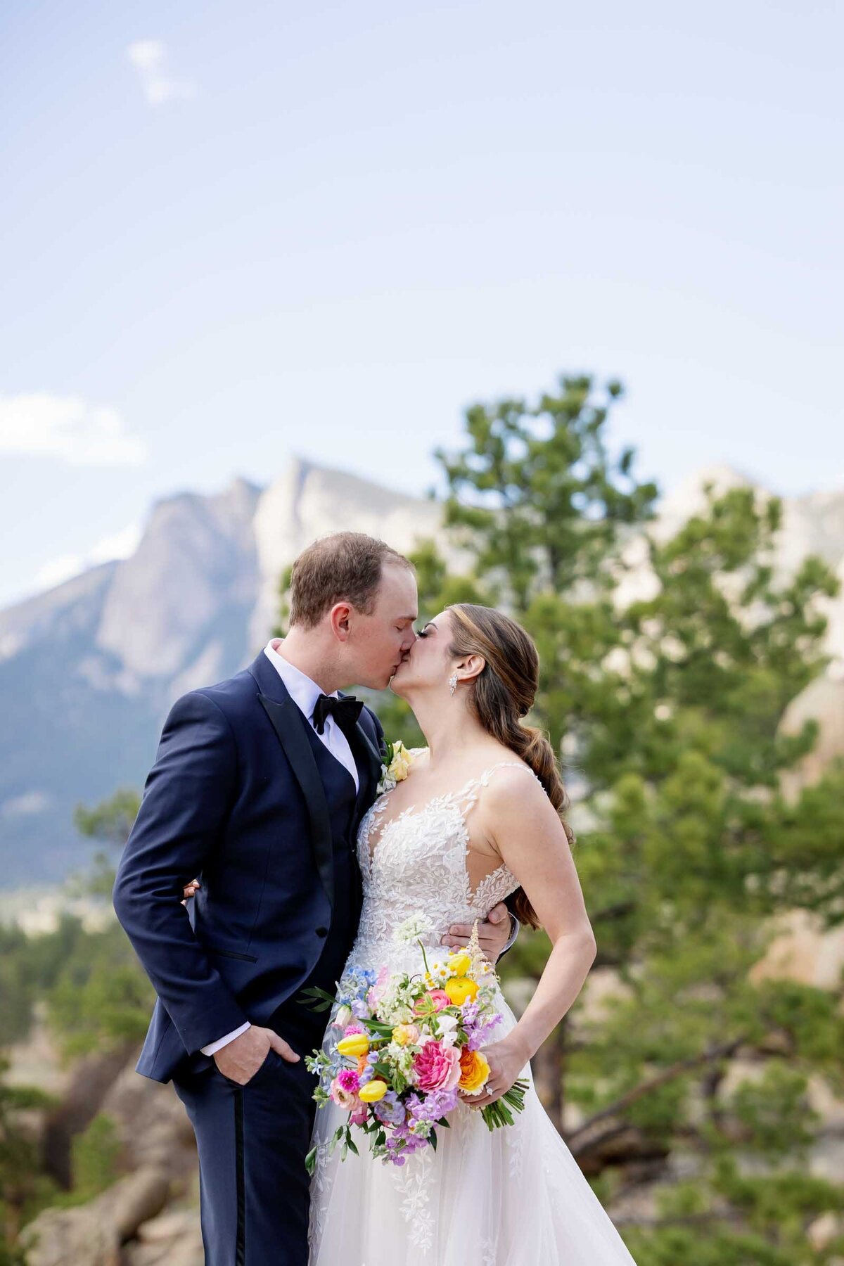 Saint-Malos-Chapel-on-the-Rock-Wedding-48
