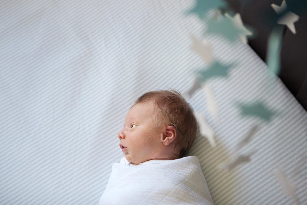 St_Louis_baby_newborn_photographer_home_lifestyle_L_Photographie55