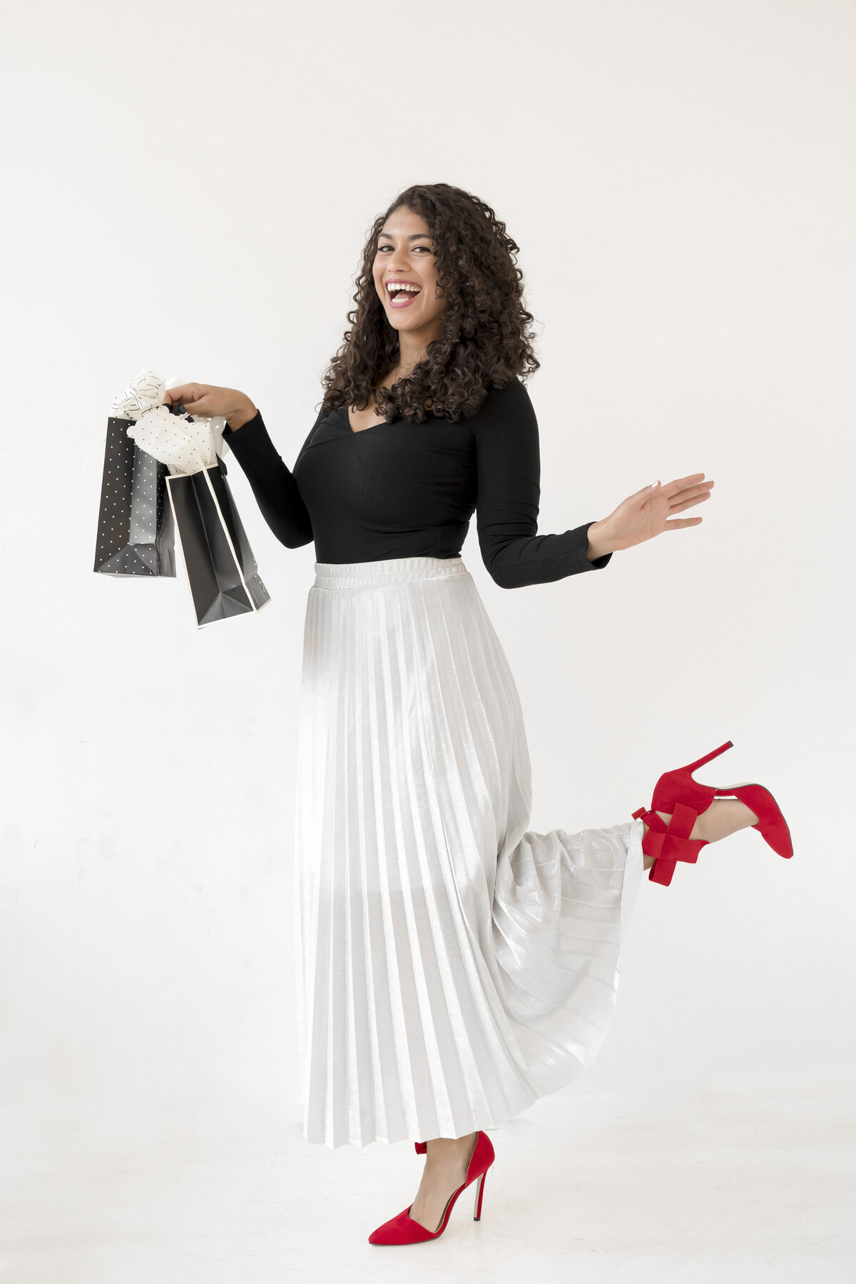 SSS Black + White Holiday 24