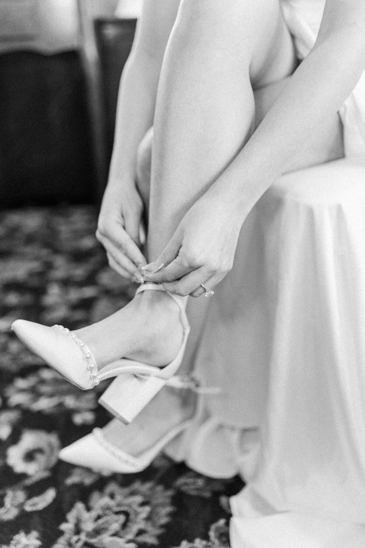 Wellshire Denver Colorado Classic Winter Wedding Elena Spraguer Photography 0011