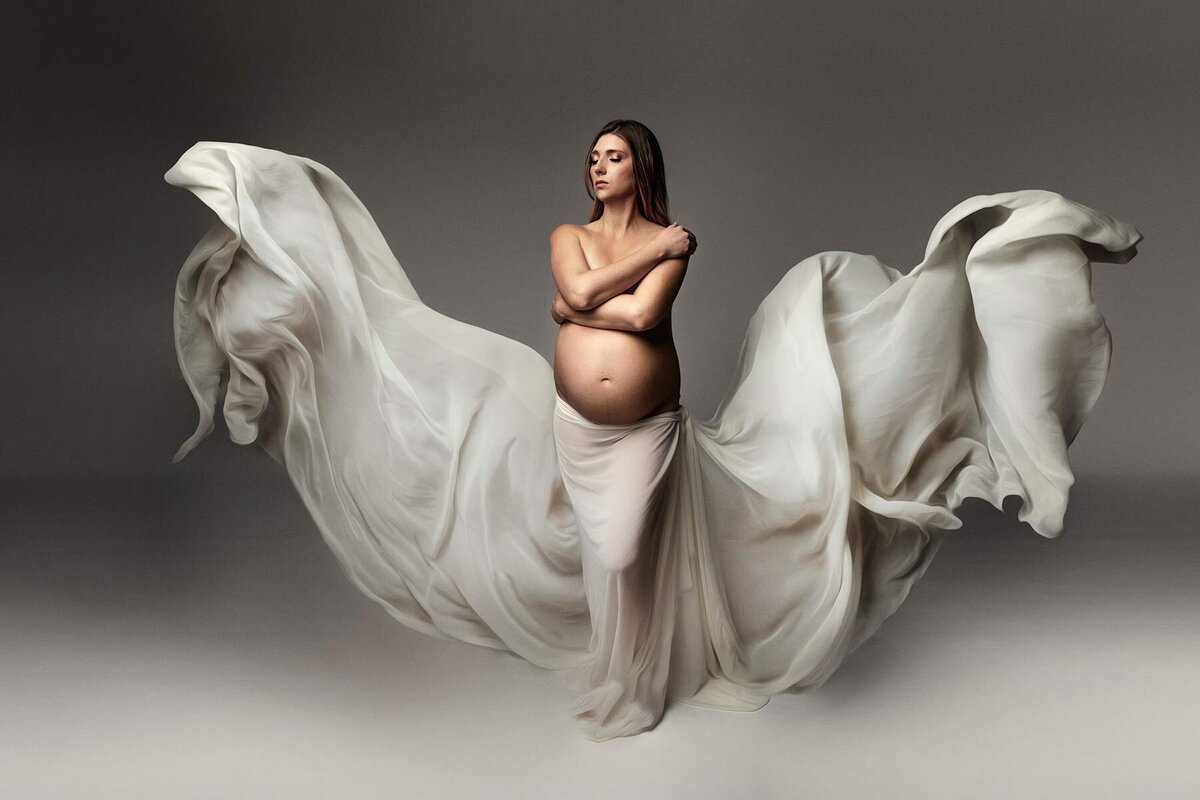 artistic-maternity-photography-flowing-gown-ohio-photography