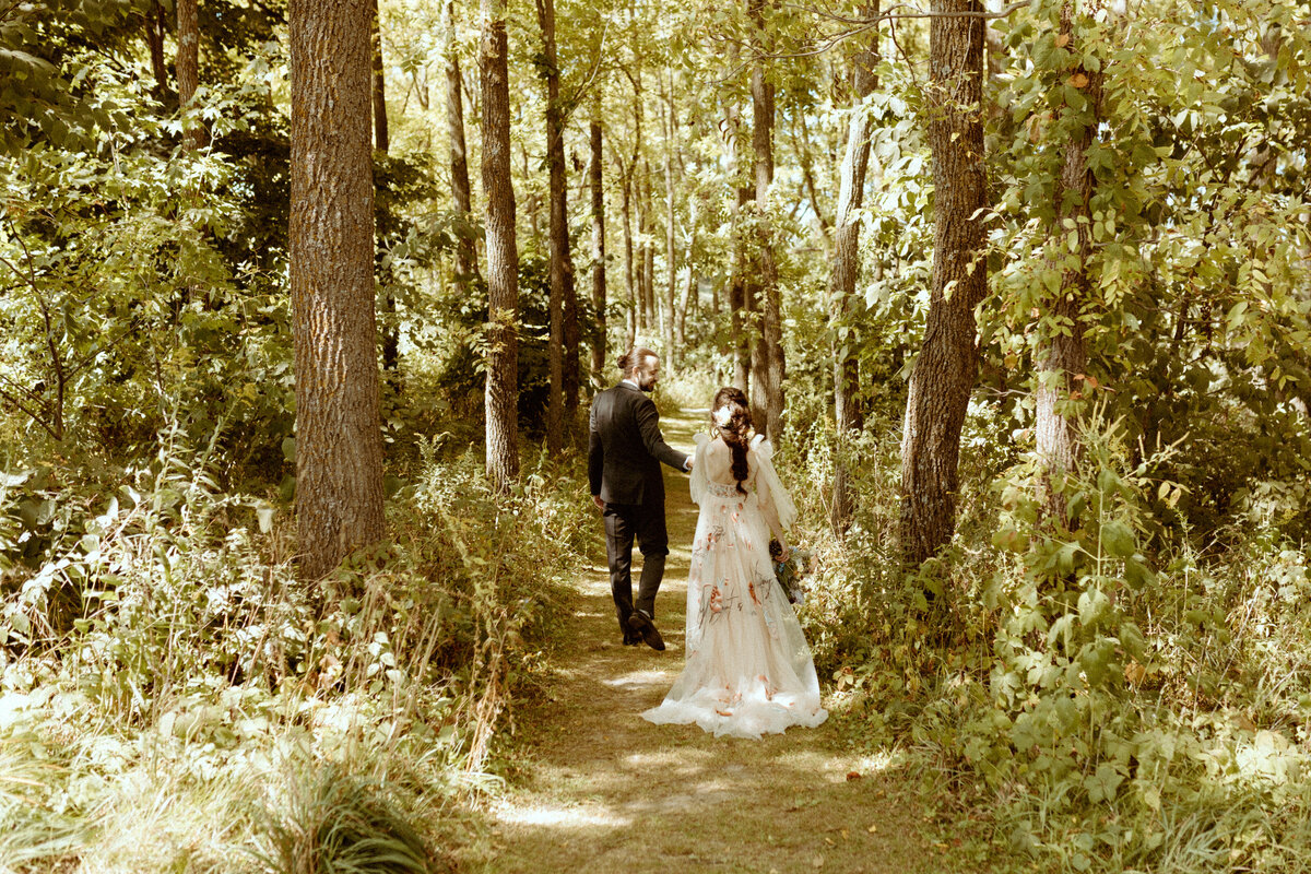 Wedding at Oak Hill Farm in Galena.