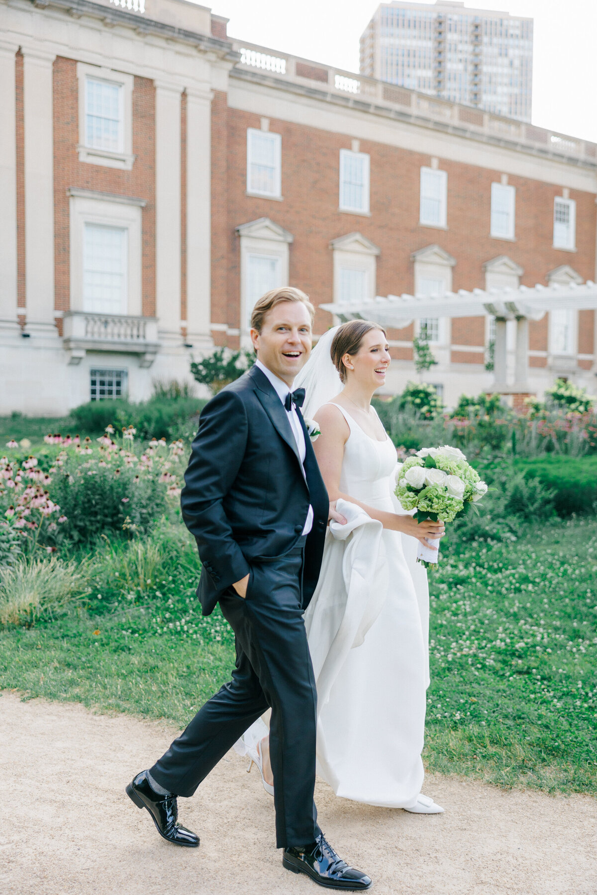 Lexi Benjamin Photography_Reynolds Chicago History Museum Wedding_07.06.24-281