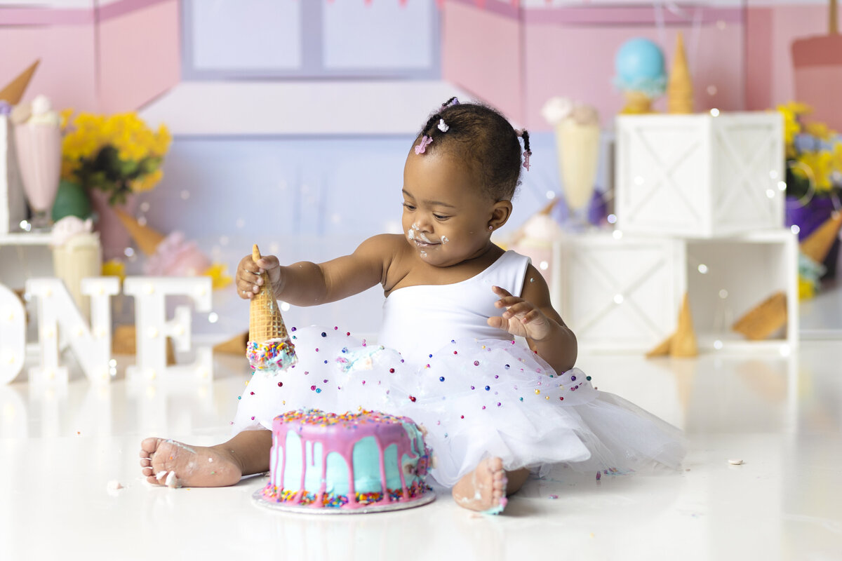Mcdonough cake smash photographer, Atlanta cake smash photographer, jonesboro Georgia cake smash photographer, Fayetteville cake smash photographer, Hampton Georgia cake smash photographer
