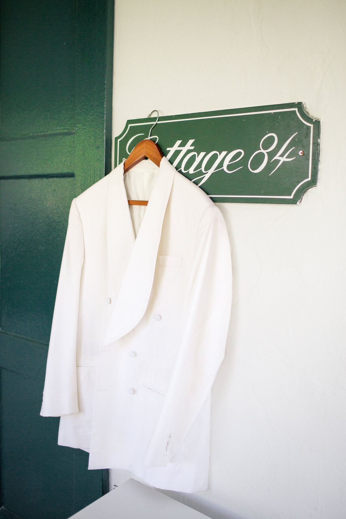 EboniRobyn-Wedding-SkyeRobert-LyfordCay-NewProvidence-TheBahamas-GettingReady-46