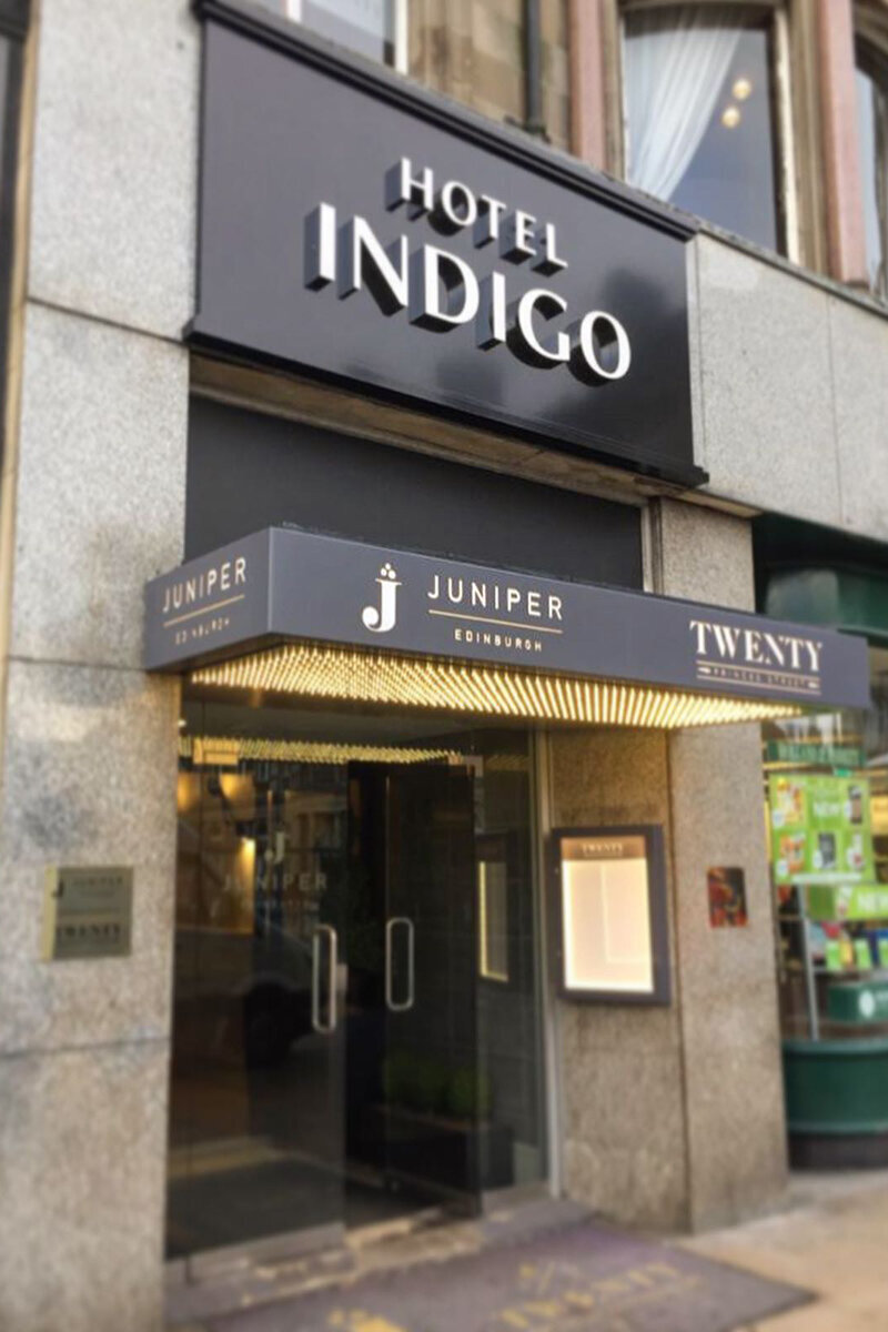 ellis-signs-hotel-indigo-signage-edinburgh-princes-street