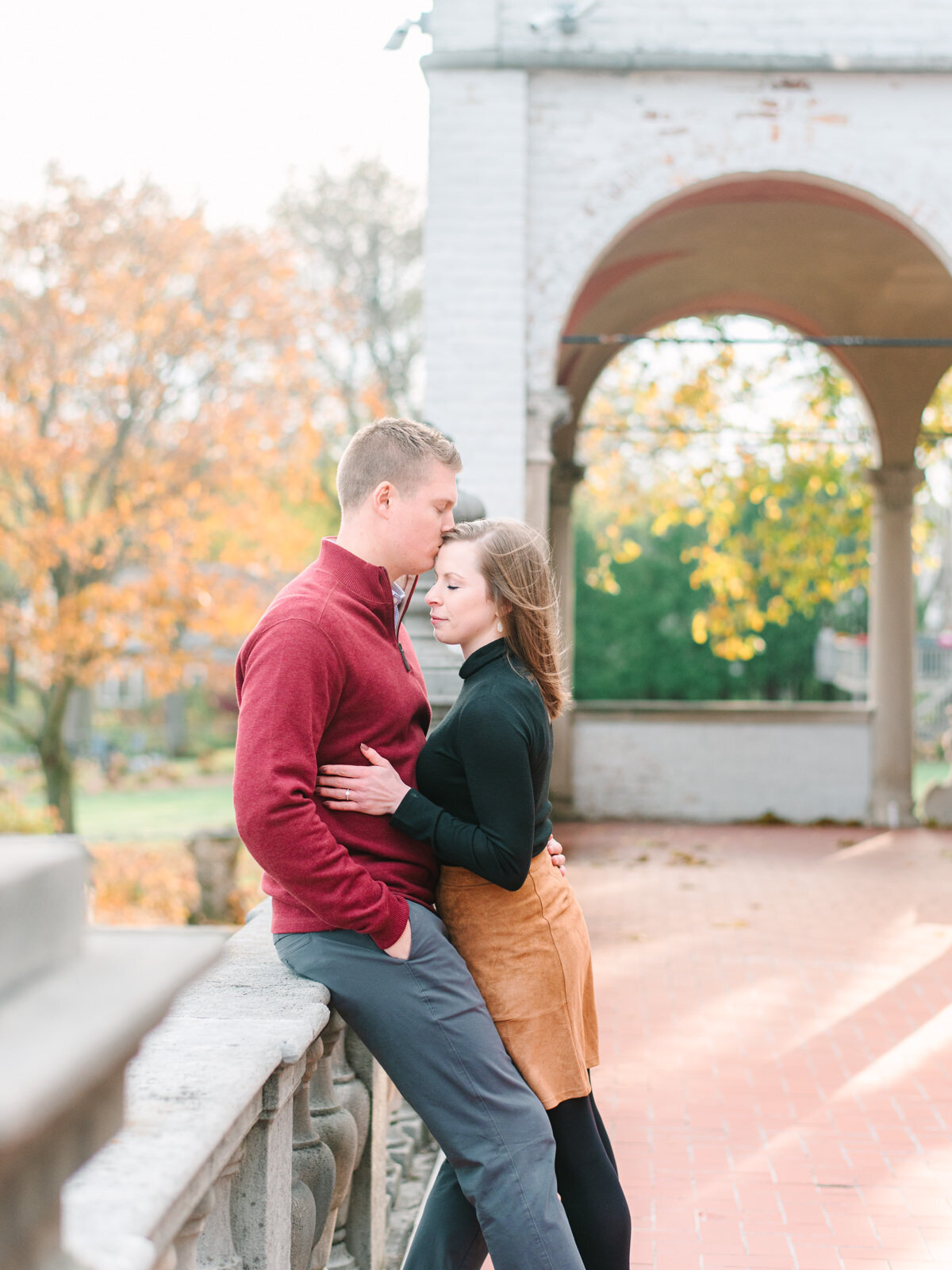 villa-terrace-milwaukee-fall-engagement-session-kassieanaphotography.com