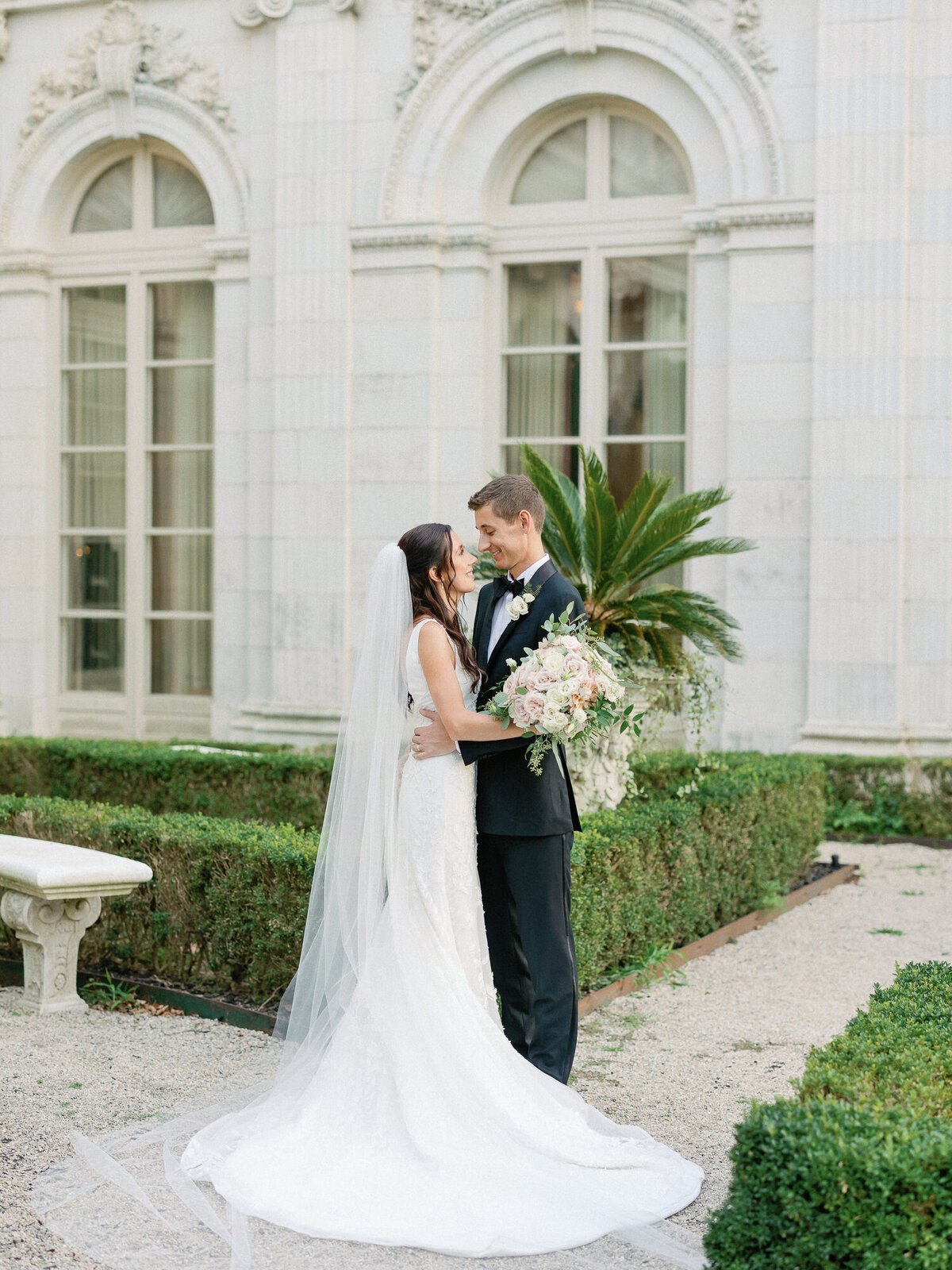 Rosecliff Mansion Newport RI Wedding Photos-Halie Child Photography-182