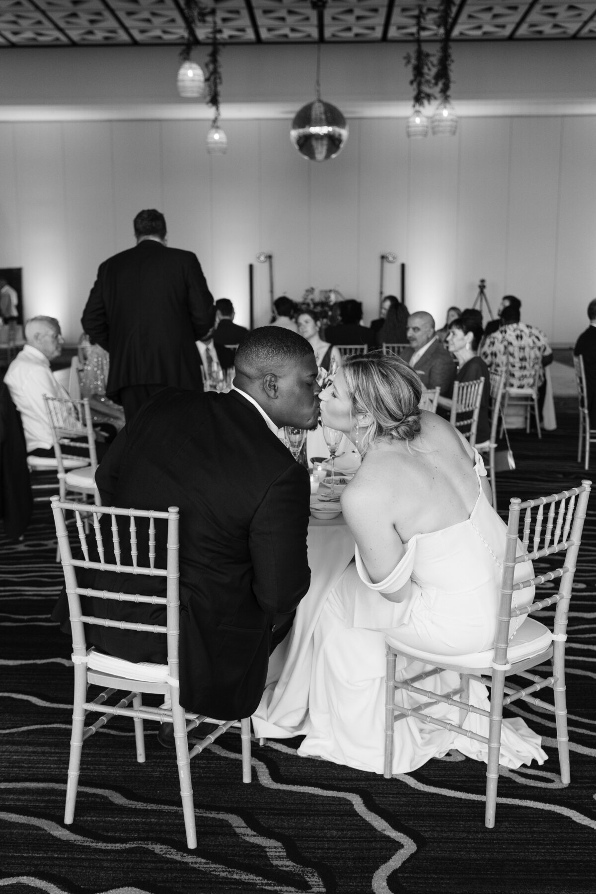 THECARSONS-06149-2