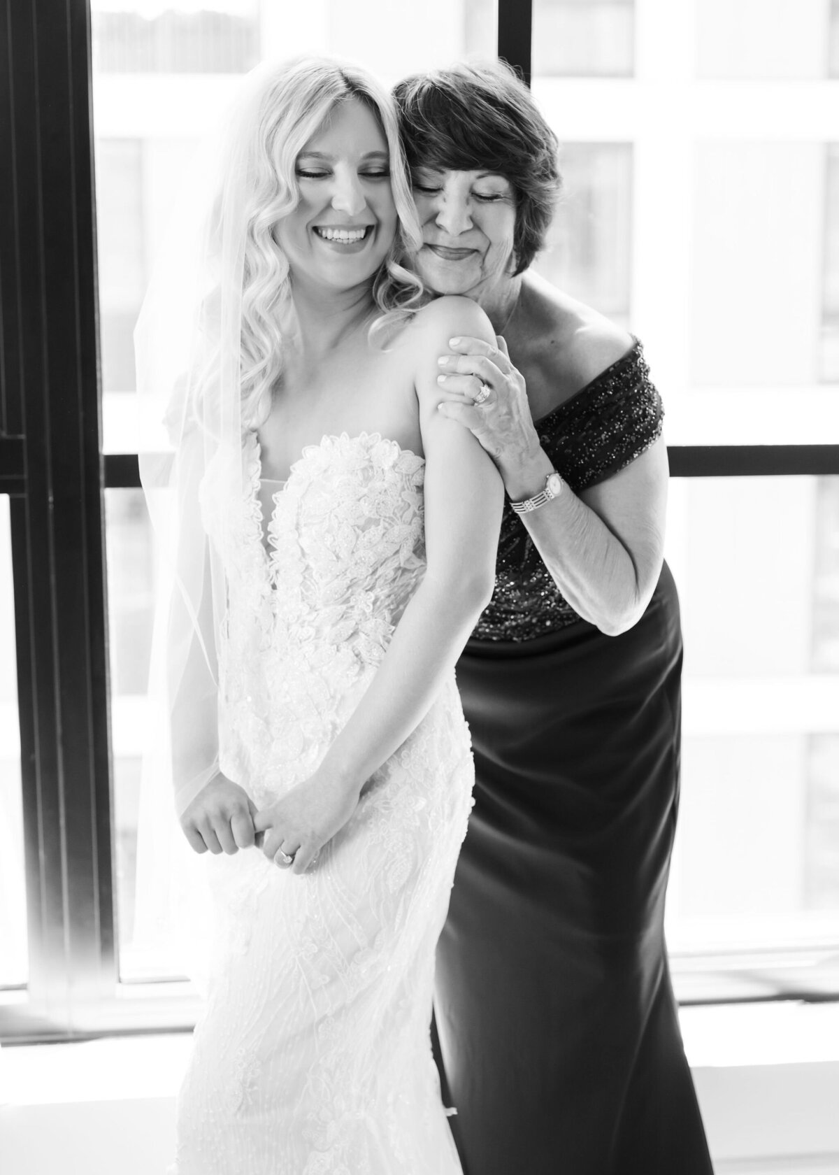 DistrictWineryWedding_MaddyWilliamsPhotography.jpg-62