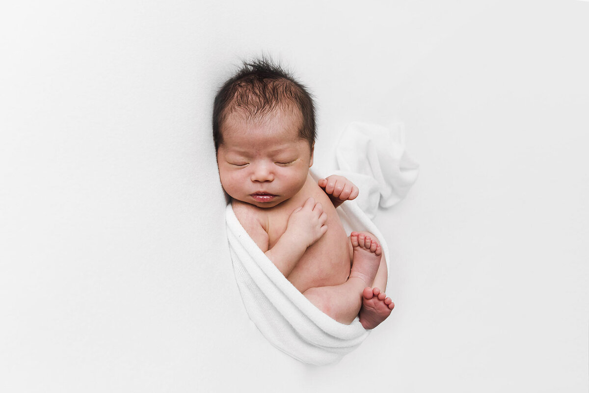 Beth Miga Photography Boston Massachusetts Newborn Baby Maternity Motherhood Photographer Simple Timeless Award Winning Intimate Luxury Portrait Experience Boston’s Best Newborn Photographer Boston Voyager Magazine The Boston Globe155