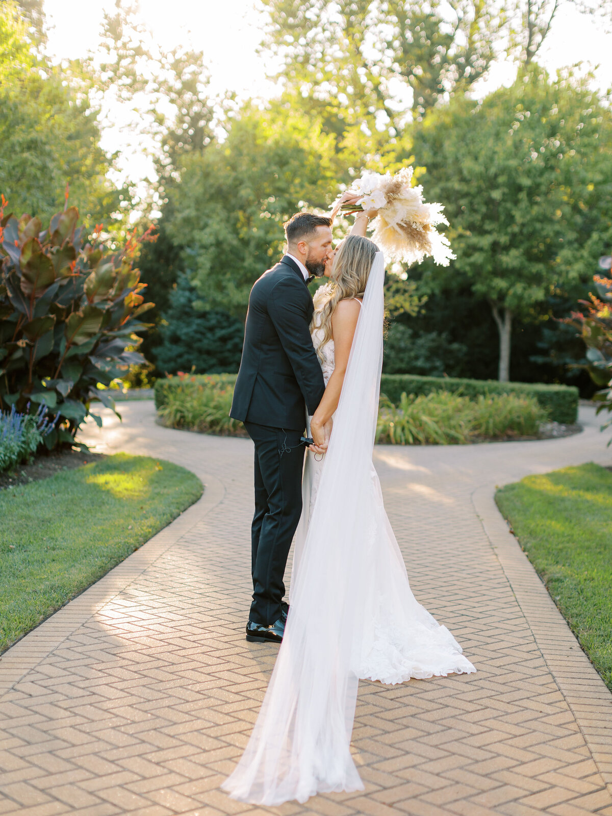 19DanadaHouseWheatonILweddingphotographerpamcooley1V7A9609