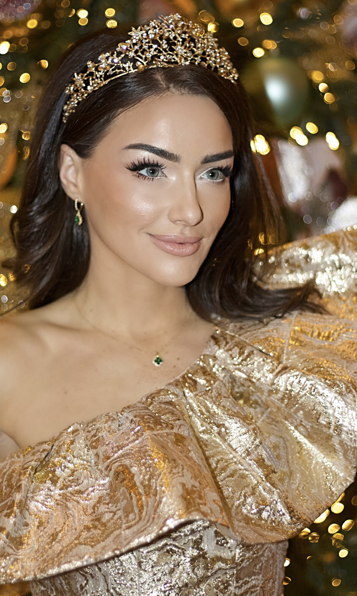 Glowing makeup for celebrity clients in London