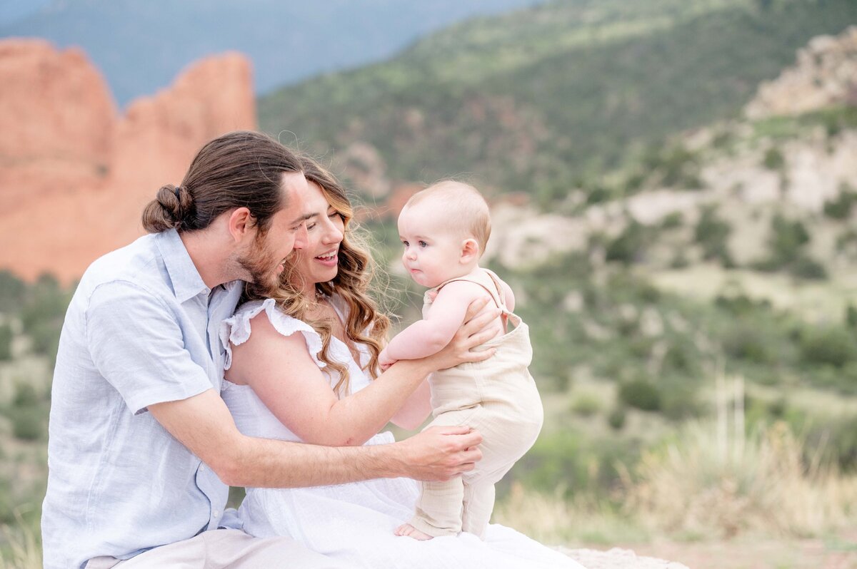 CO-Magnolia-and-Grace-Photography-Co-Family-Session-Garden-of-the-gods-HaleyM# (1)-6