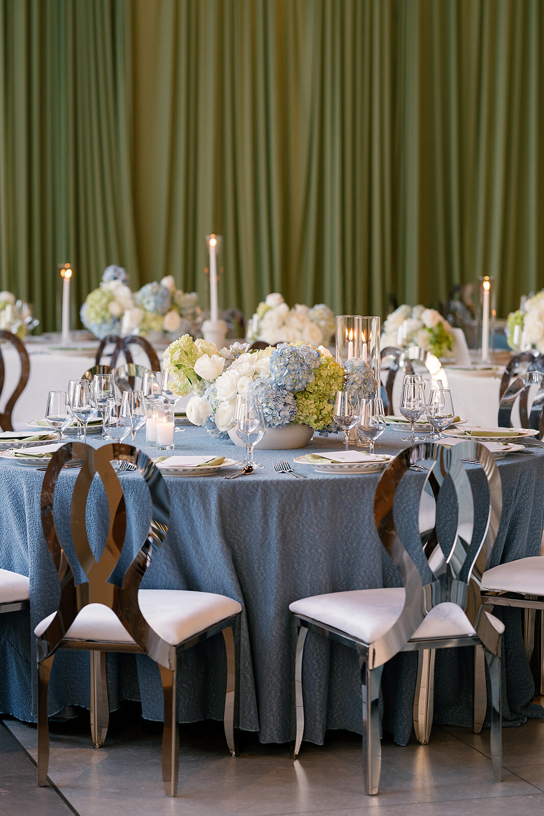 Modern-spring-wedding-reception-blue-green-aria-las-vegas (1583 of 2547)