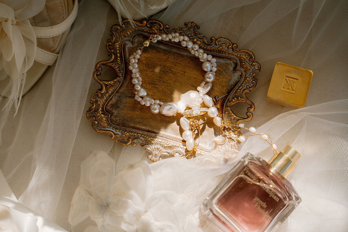 Pre-ceremony-20Katherine Rose Co