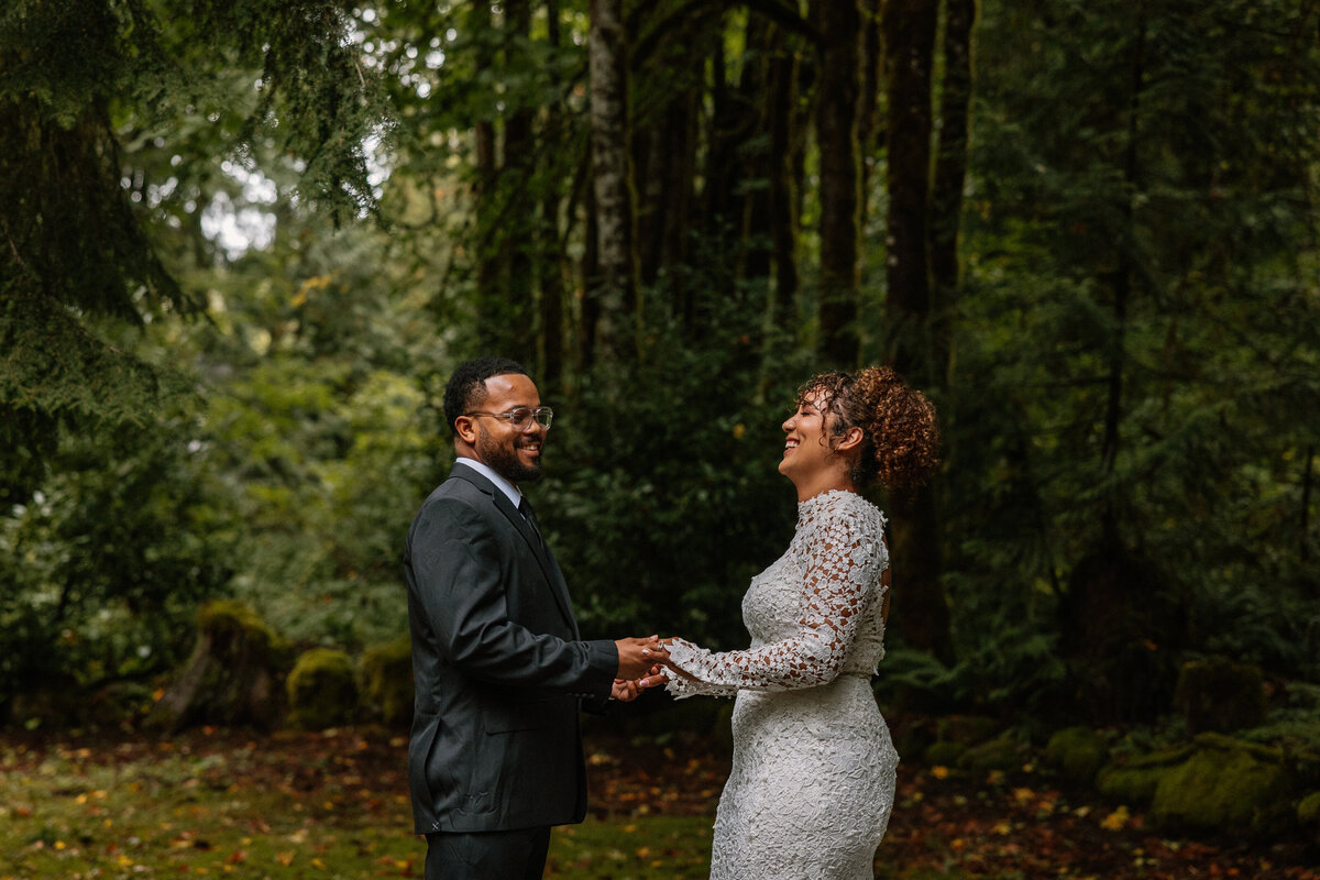 Styled Wild OR Cabin Elopement-98 2