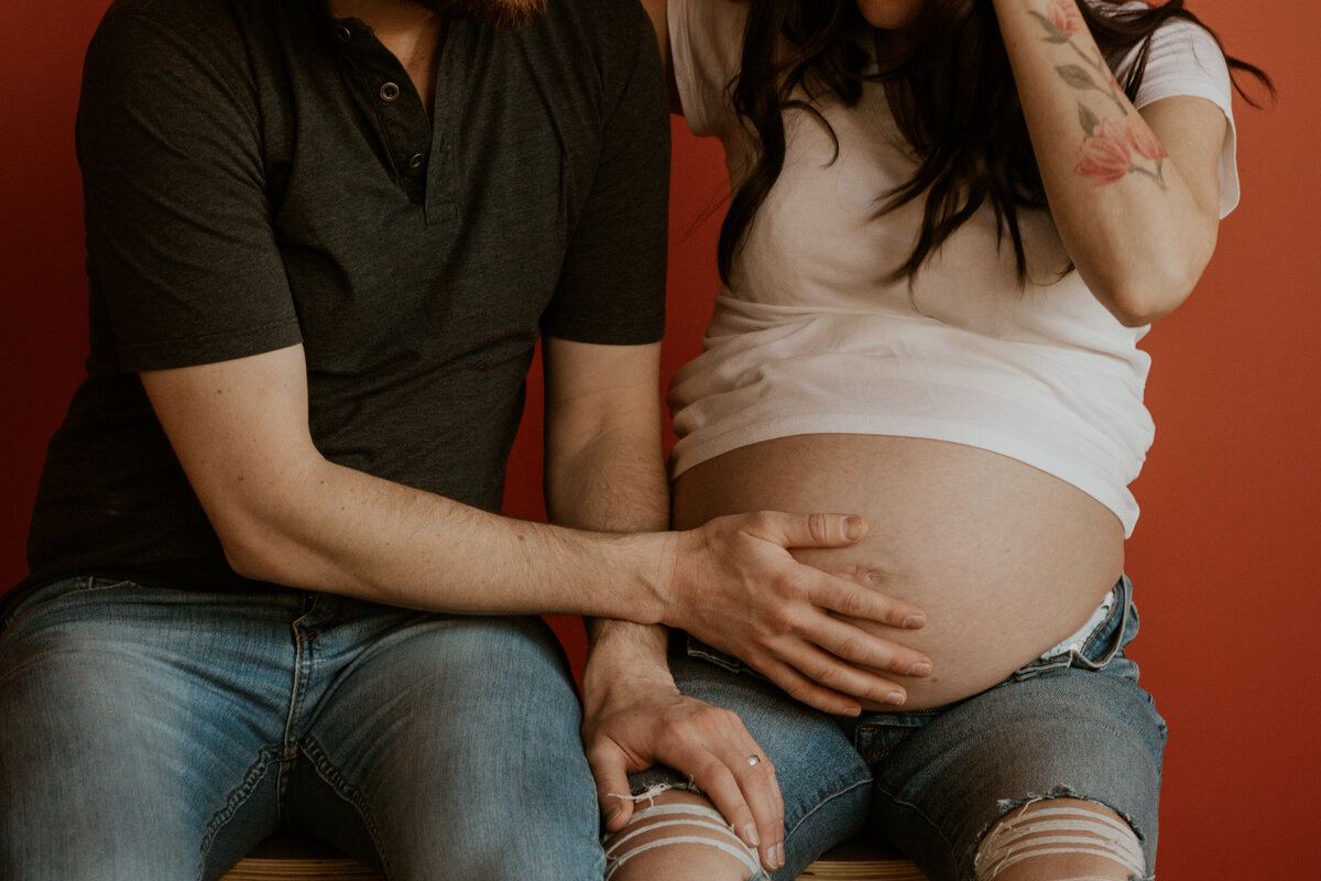 Tess and Zack Maternity_001
