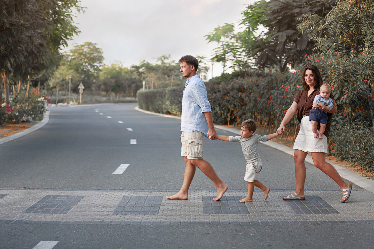 family-crossing-the-street