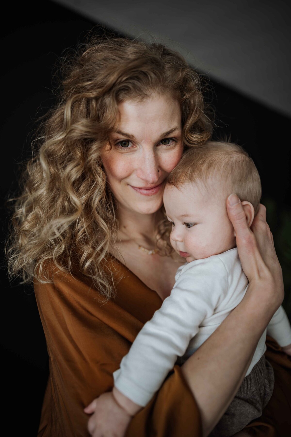 Elizabeth Priniski Madison Family Photographer Athena-27