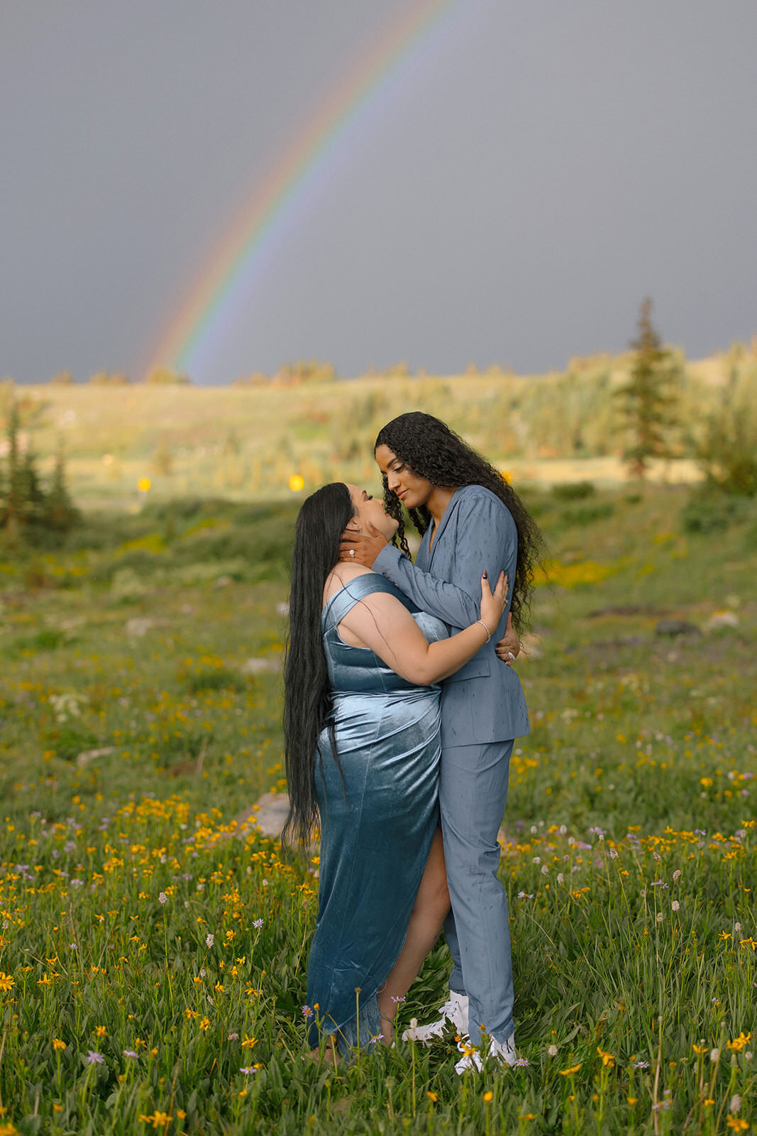 Fort Collins Engagement Wedding Photographer Denver LGBTQ Queer Same Sex Inclusive Estes Park Colorado Venue Planner RMNP Liz Osban 063