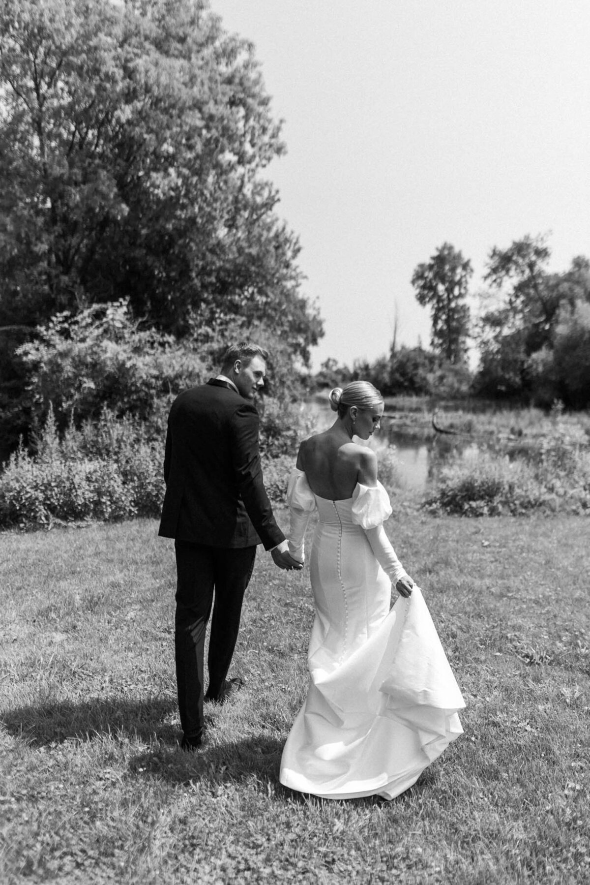 515-Harding-Waterfront-Estate-Toronto-Canada-Claire-Lawson-Crouse-Wedding-22